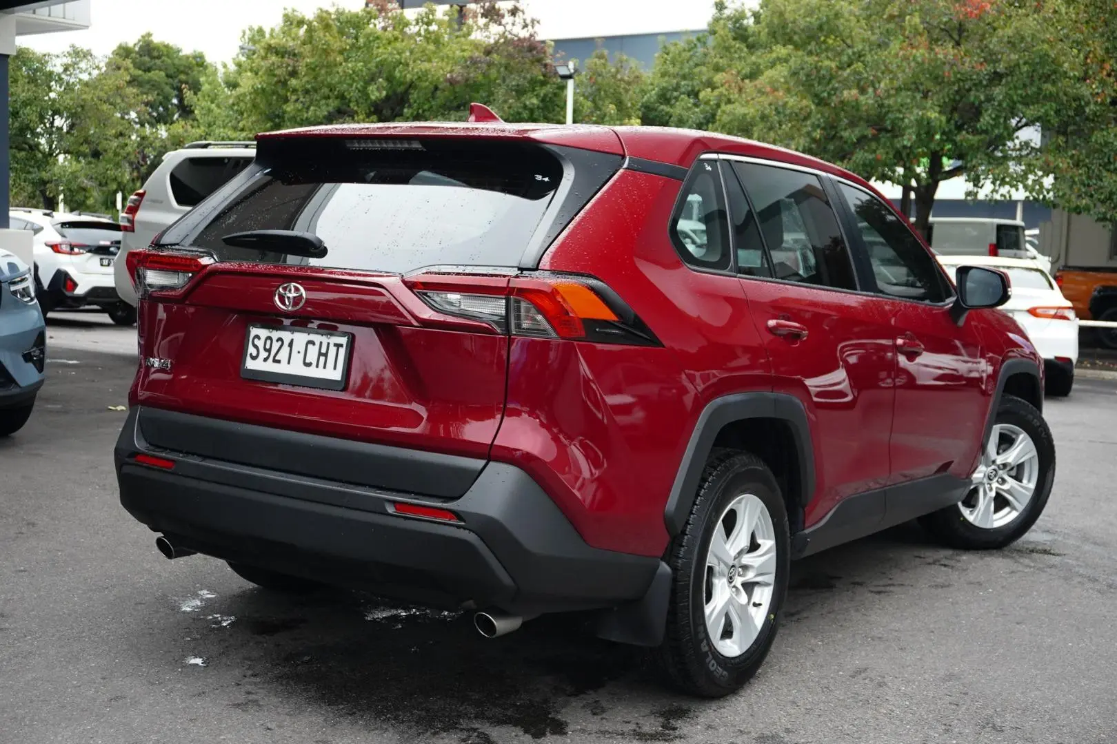 2020 Toyota RAV4 Gallery Image 3