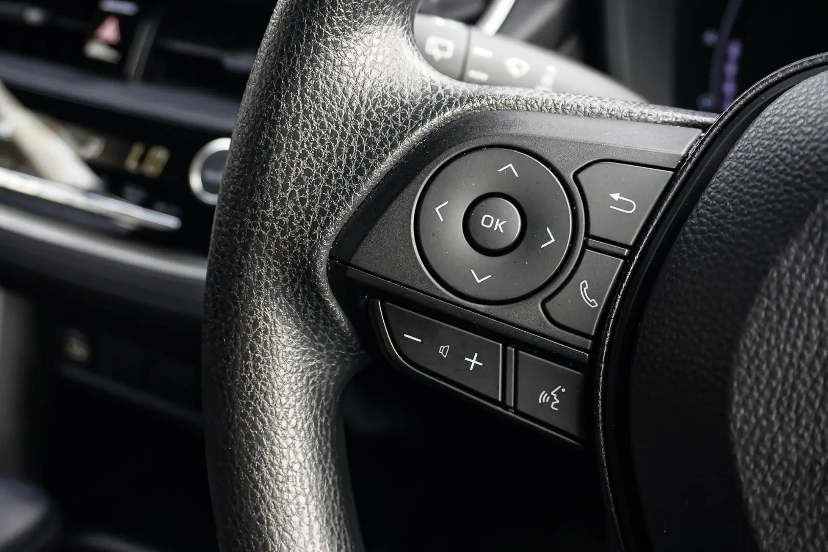 2023 Toyota Corolla Cross Gallery Image 18