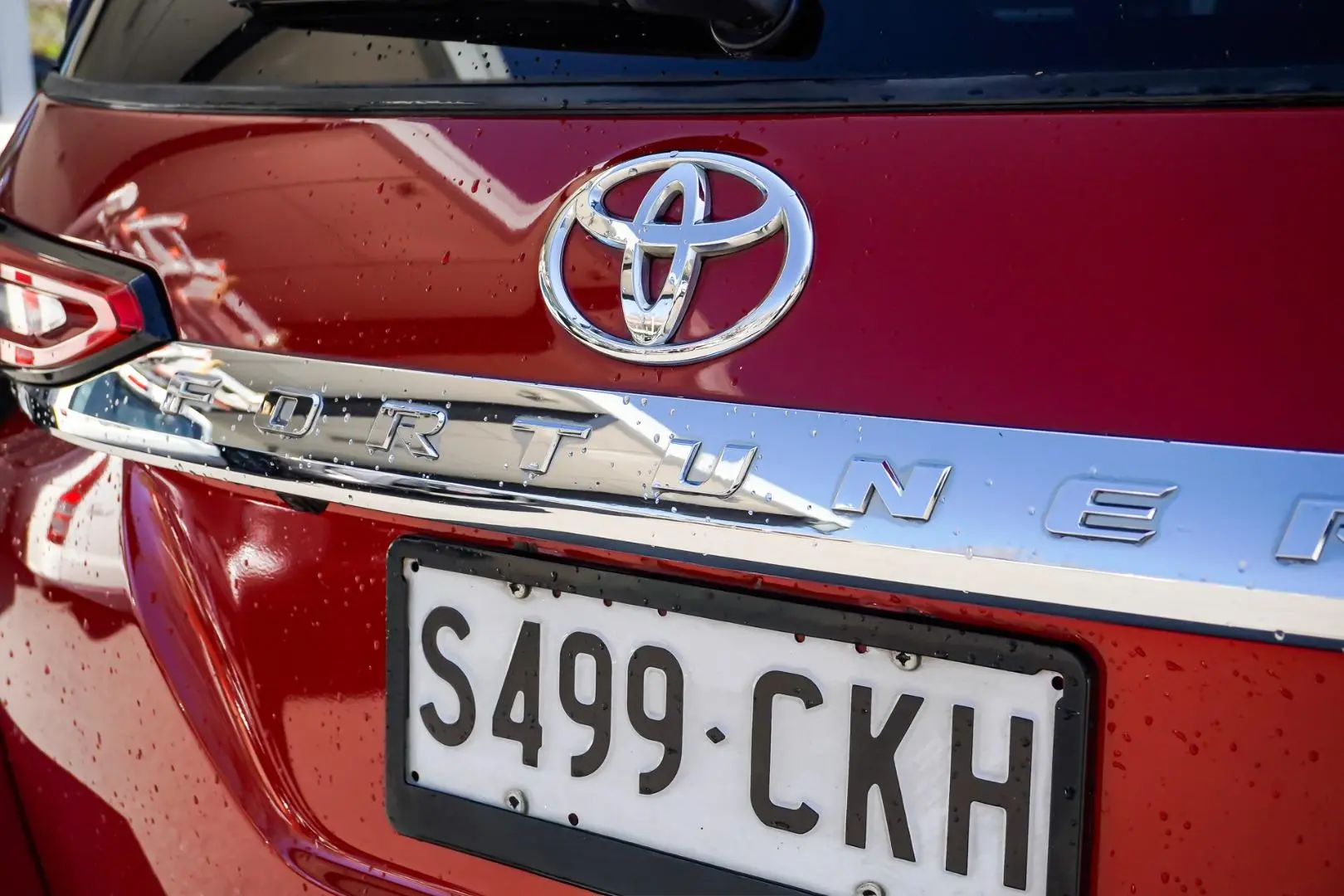 2021 Toyota Fortuner Gallery Image 14