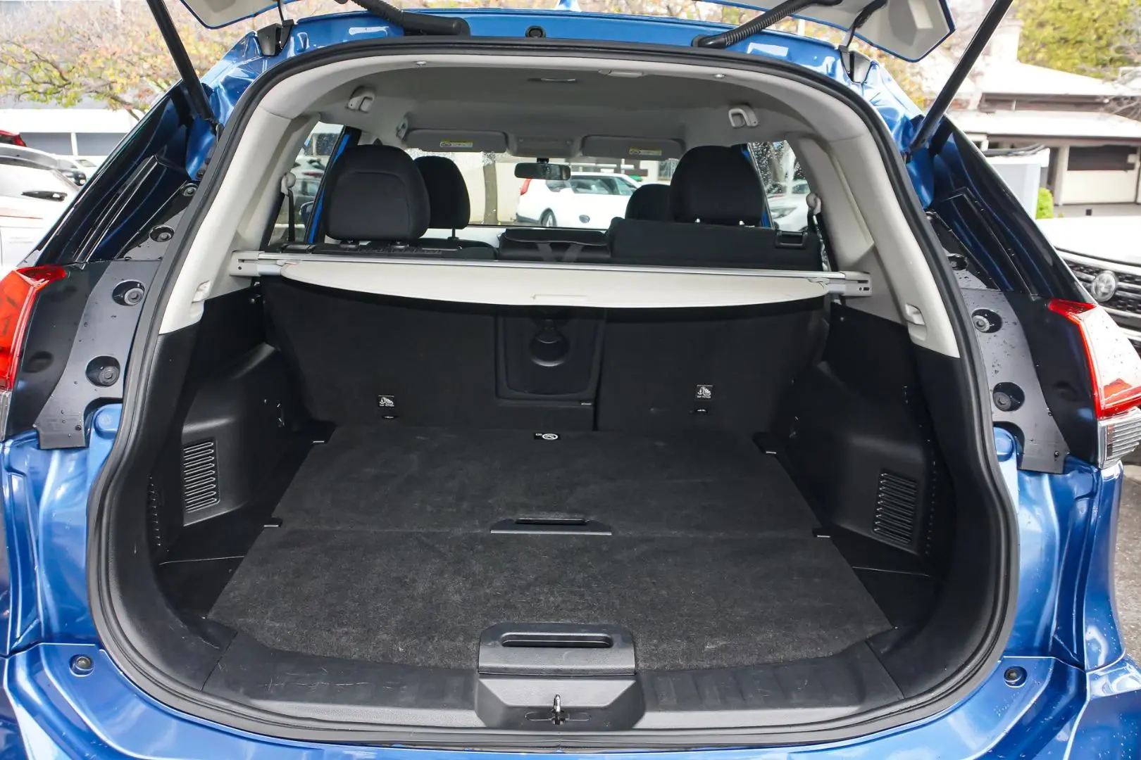 2020 Nissan X-TRAIL Gallery Image 9