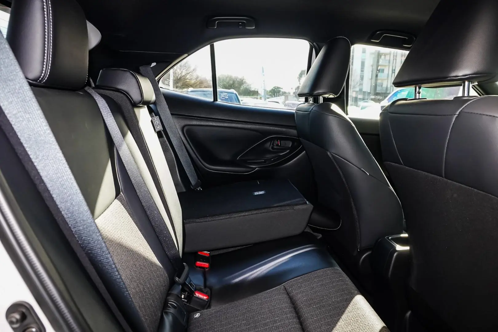 2023 Toyota Yaris Cross Gallery Image 7