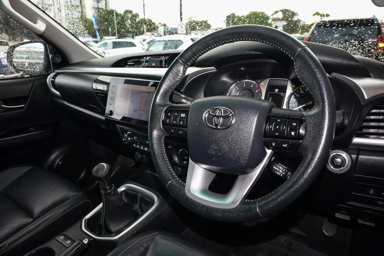 2021 Toyota Hilux Gallery Image 7