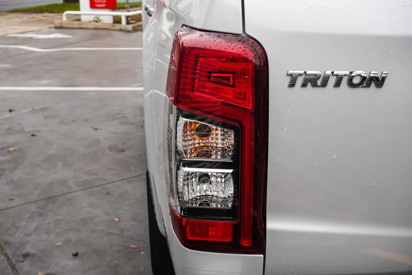 2019 Mitsubishi Triton Gallery Image 13