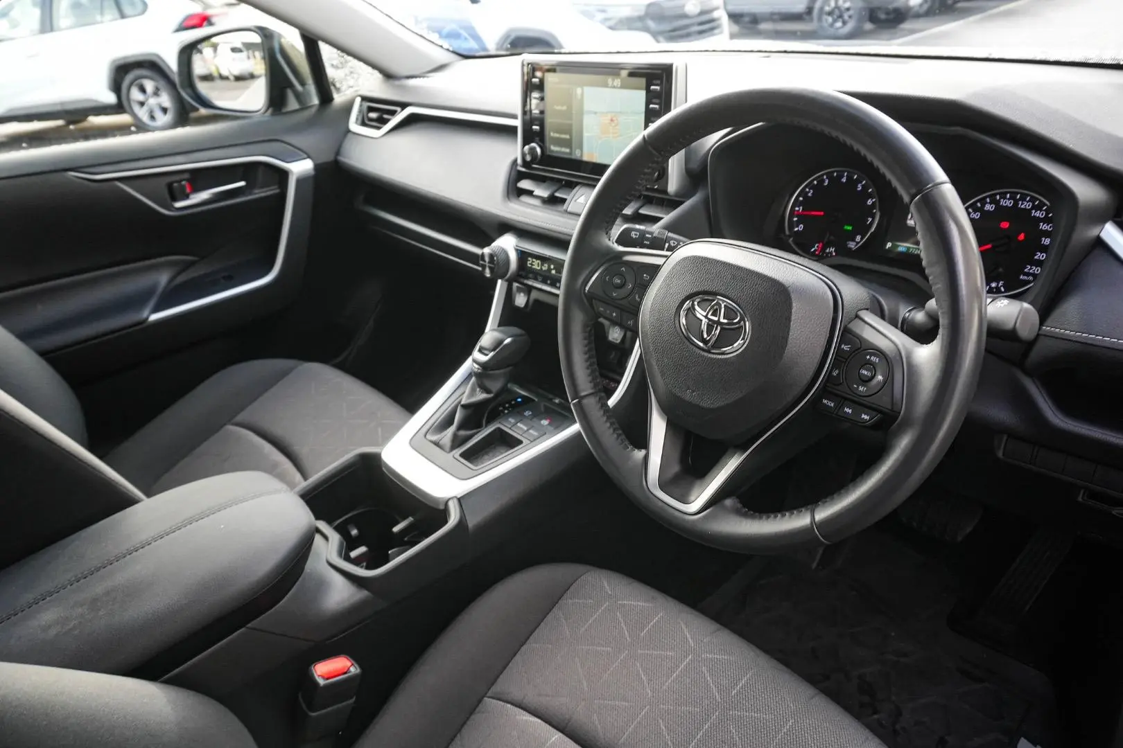 2022 Toyota RAV4 Gallery Image 7