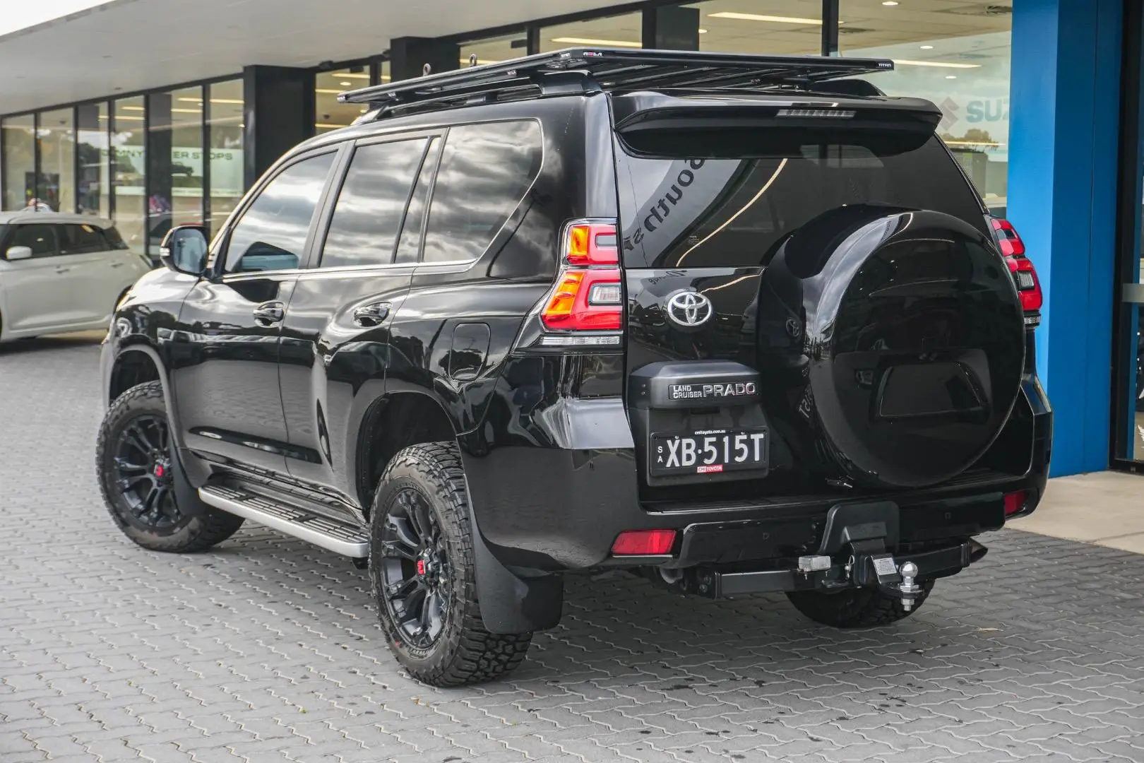 2021 Toyota Landcruiser Prado Gallery Image 3