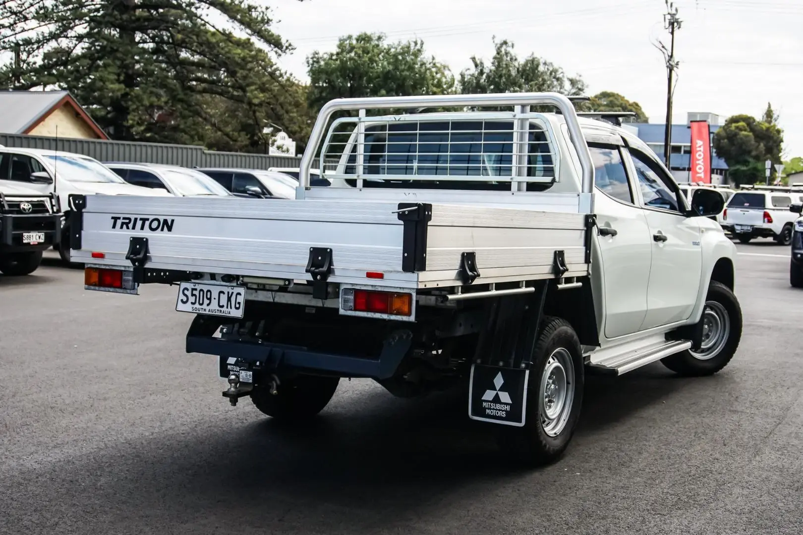 2021 Mitsubishi Triton Image 2