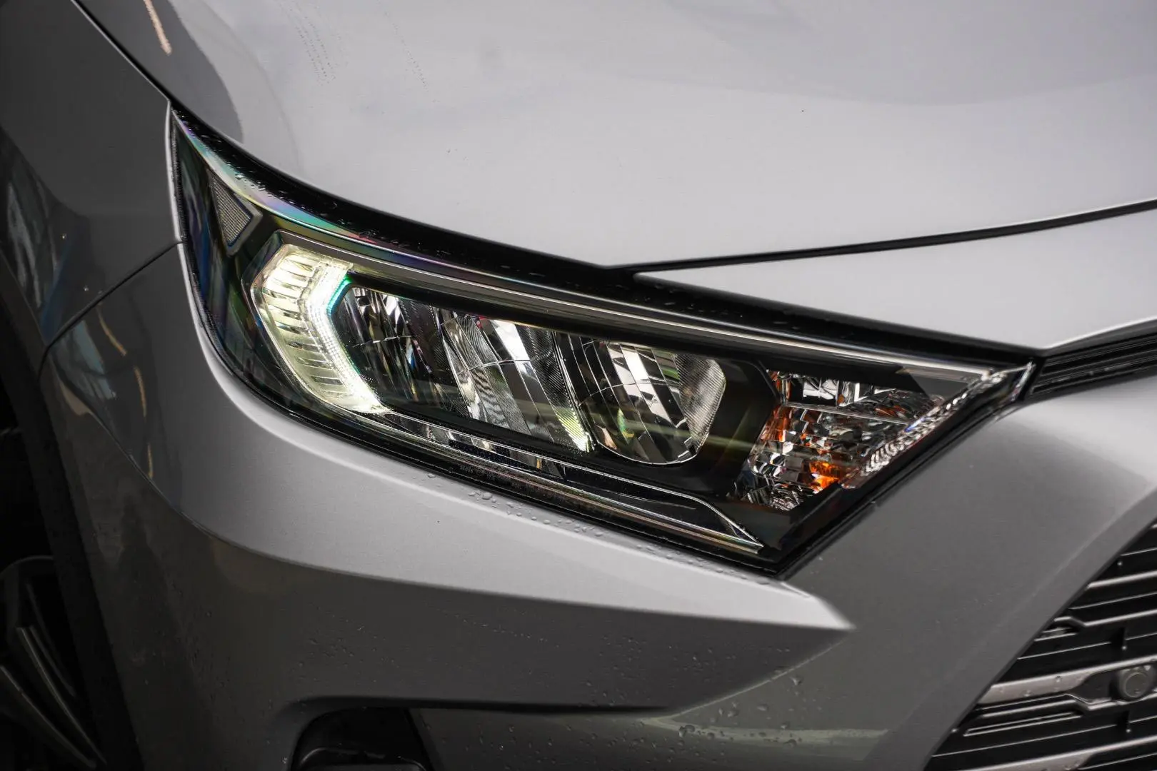 2024 Toyota RAV4 Gallery Image 12
