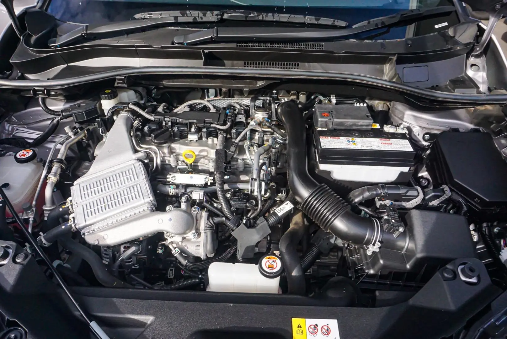 2023 Toyota C-HR Gallery Image 24