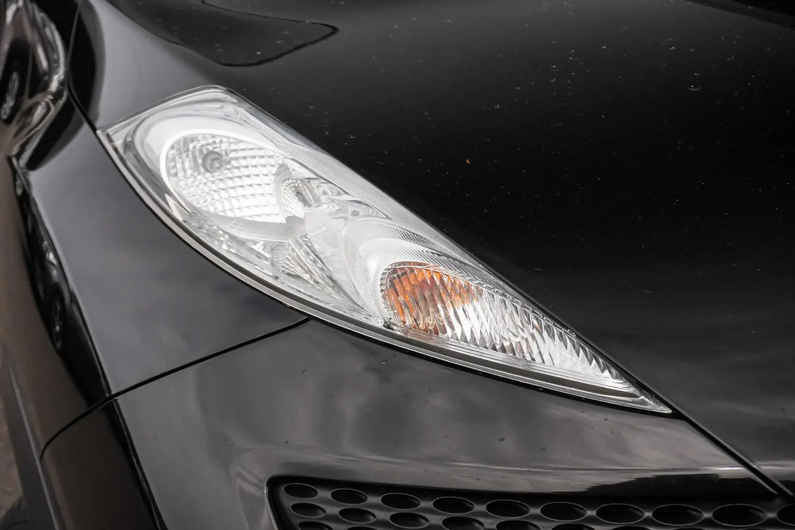 2013 Nissan JUKE Gallery Image 11