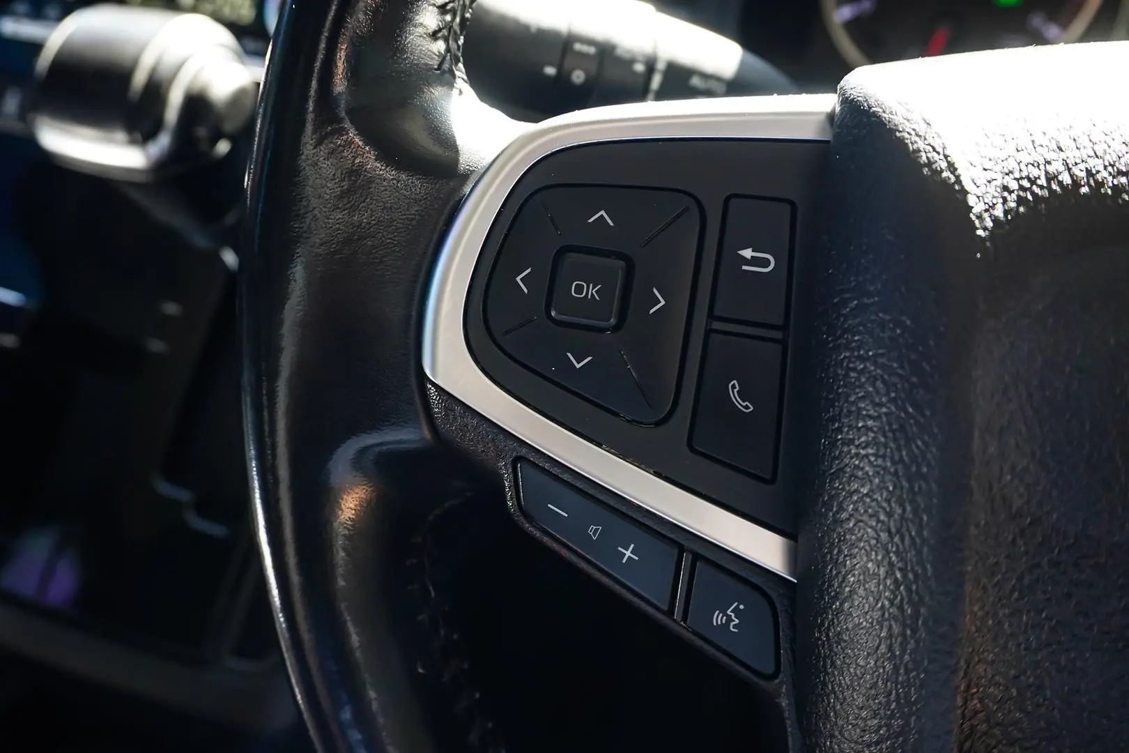 2019 Toyota Granvia Gallery Image 24