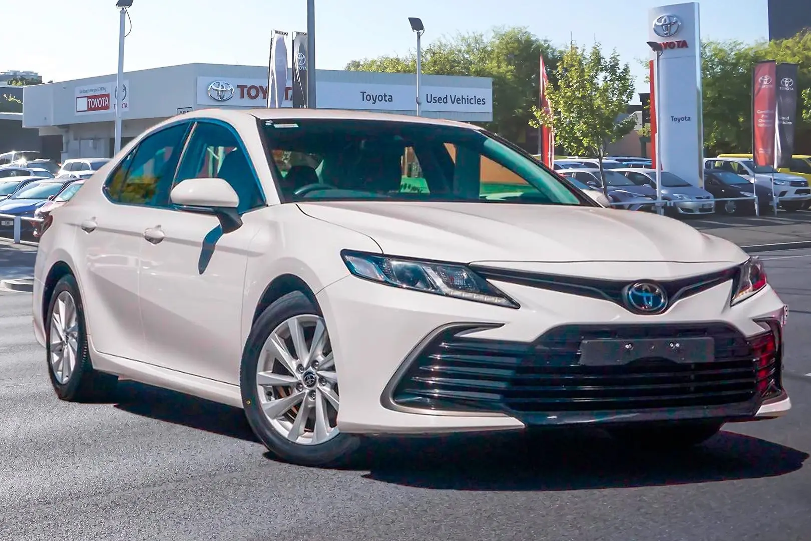 2022 Toyota Camry Gallery Image 1