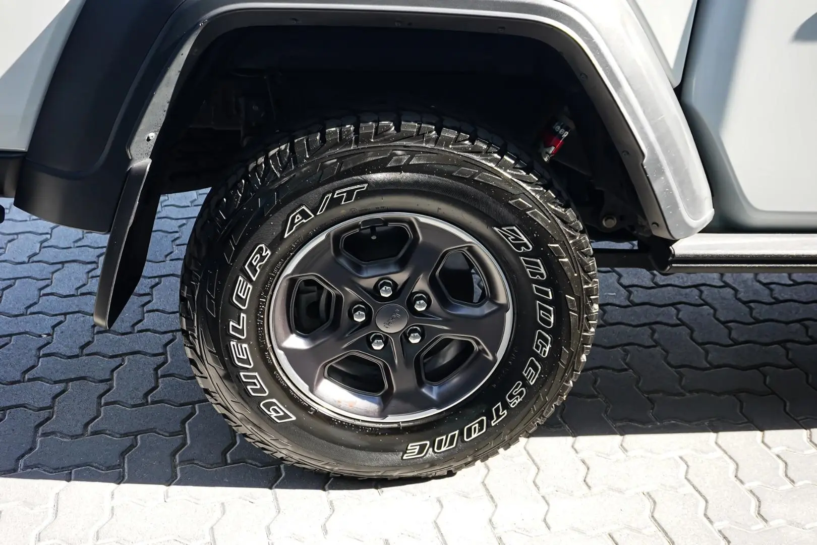 2021 Jeep Gladiator Gallery Image 16