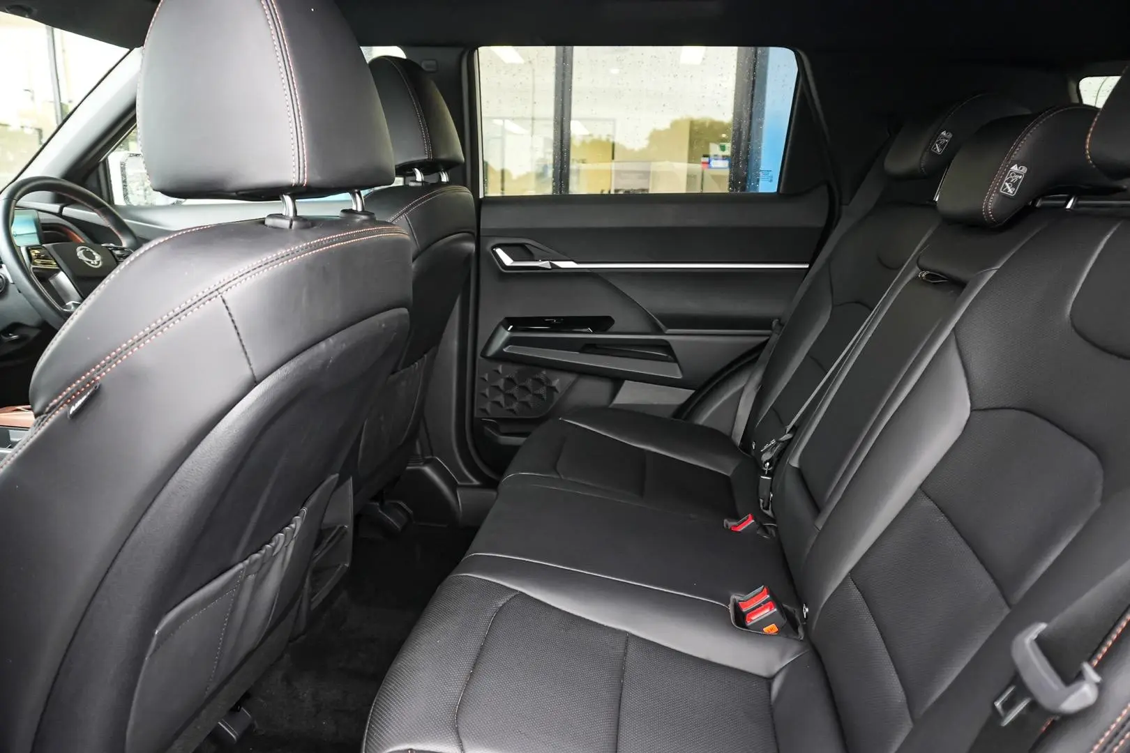 2024 KGM SsangYong Torres Gallery Image 12