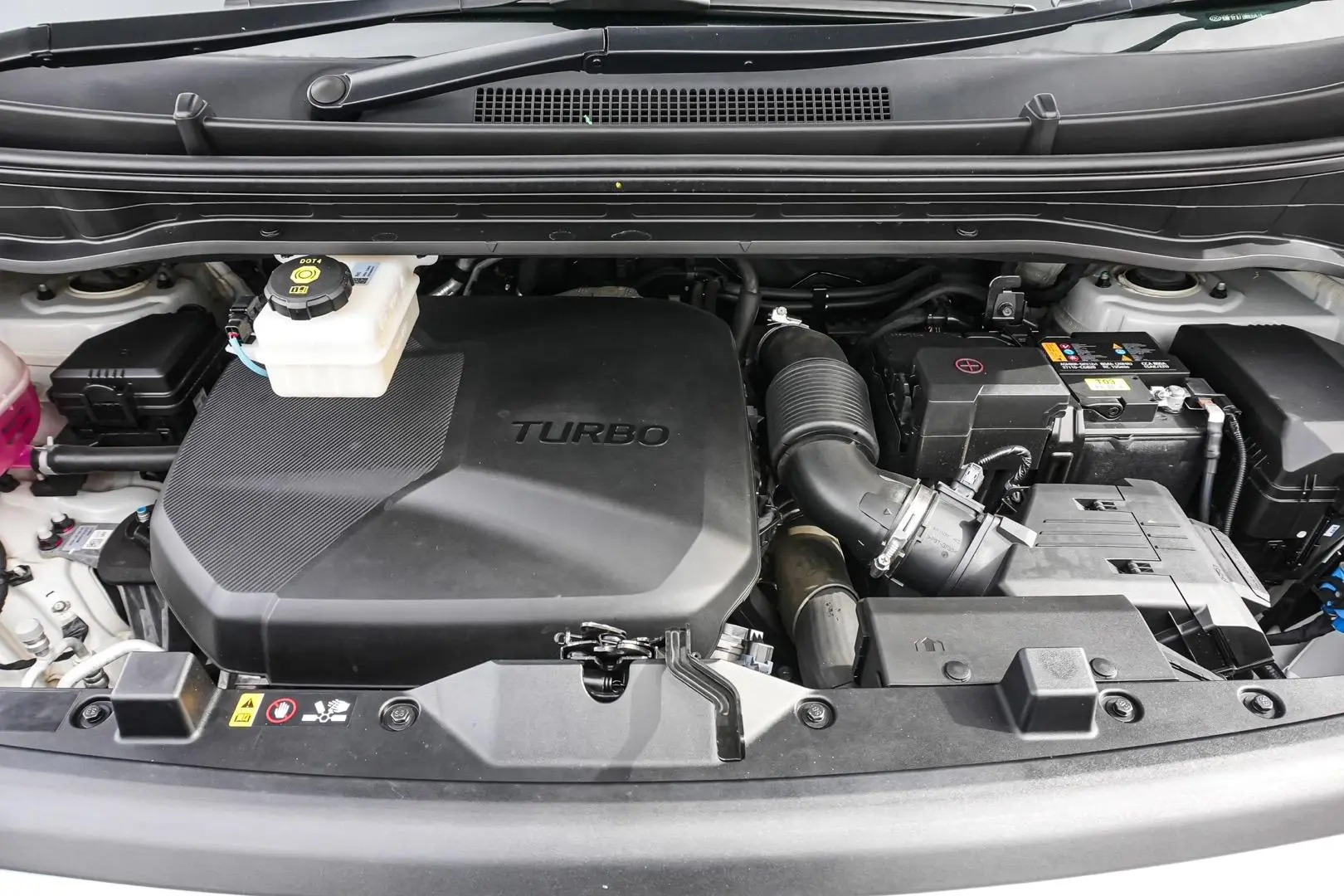 2022 Hyundai STARIA LOAD Gallery Image 22