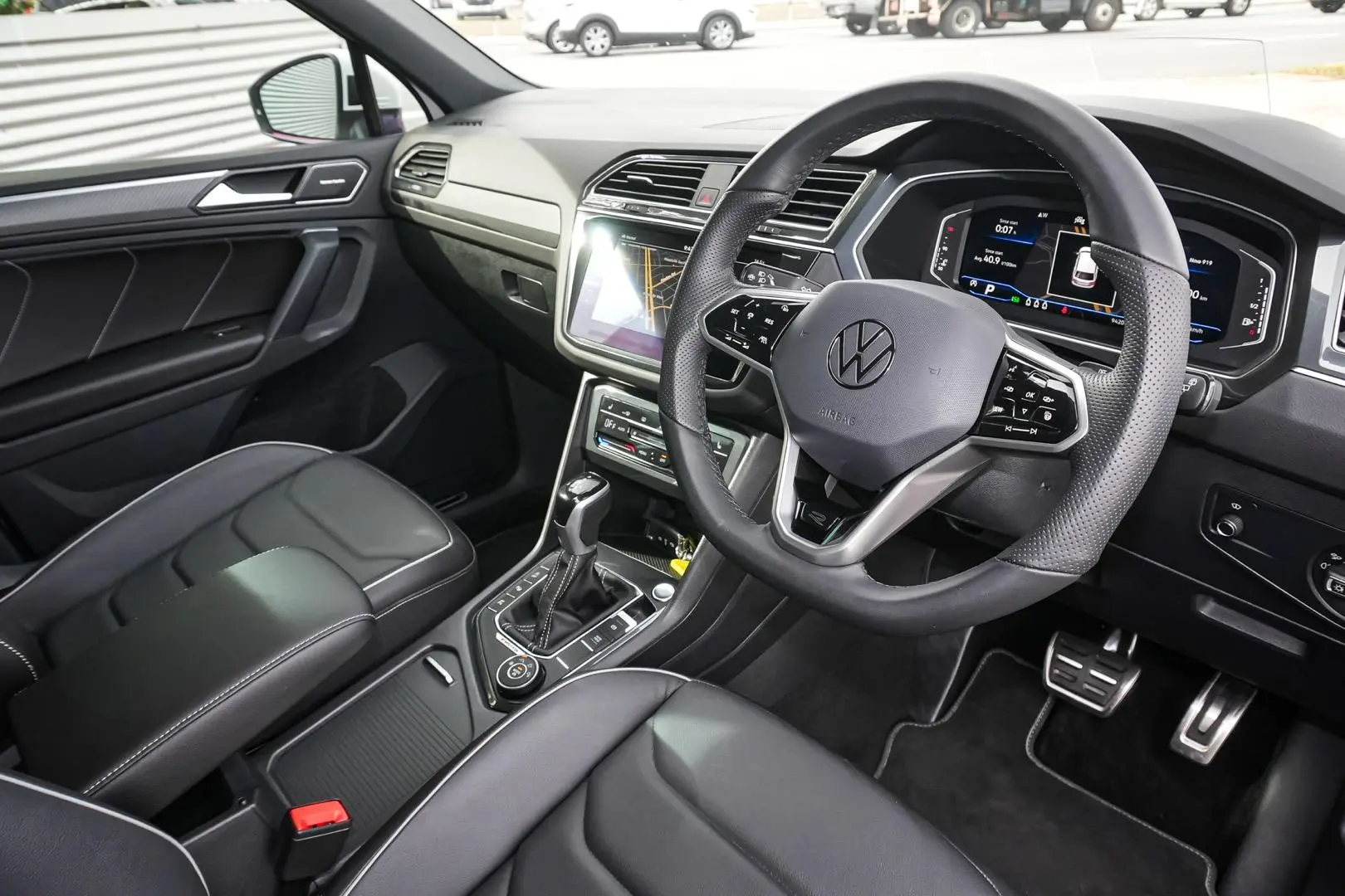 2024 Volkswagen Tiguan Gallery Image 16