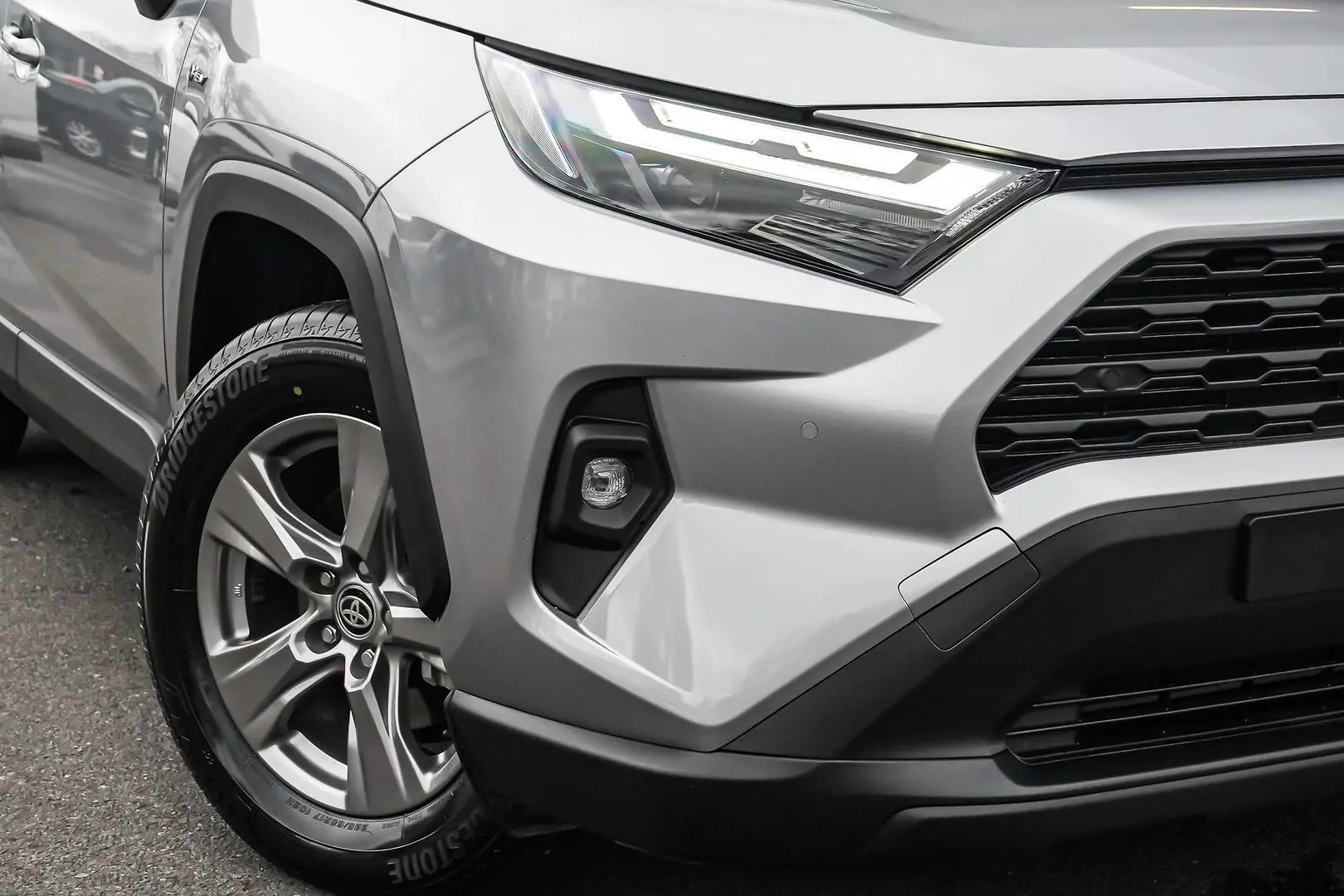 2025 Toyota RAV4 Gallery Image 12