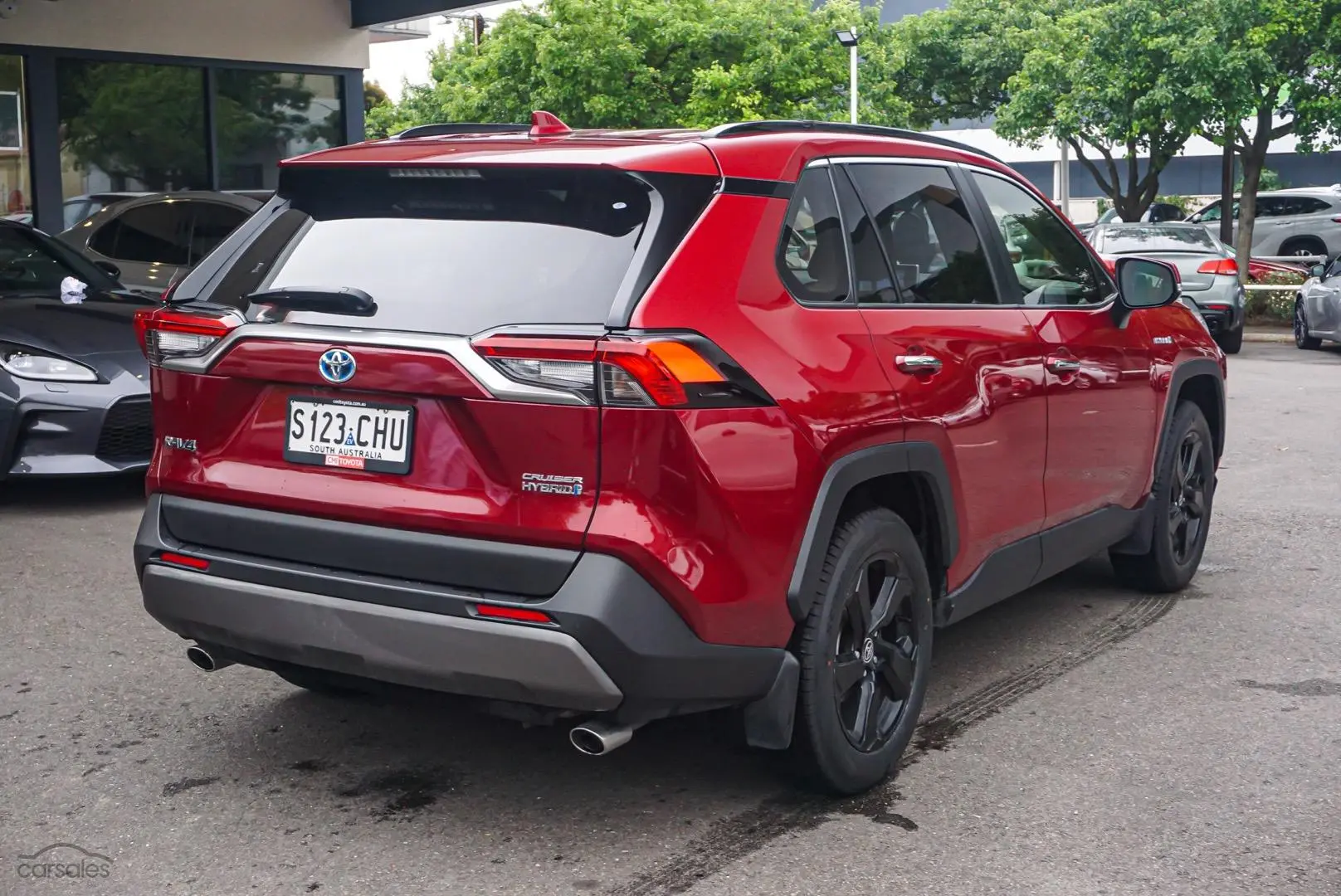 2020 Toyota RAV4 Image 2