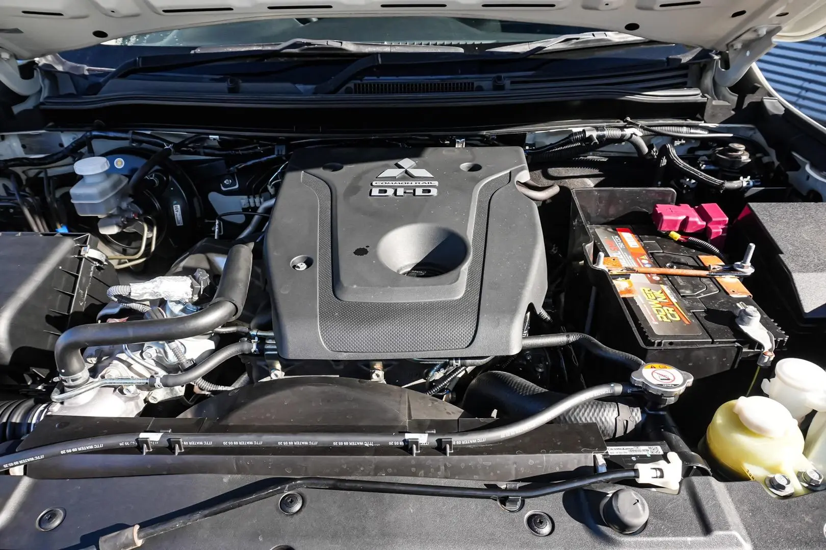 2020 Mitsubishi Triton Gallery Image 24