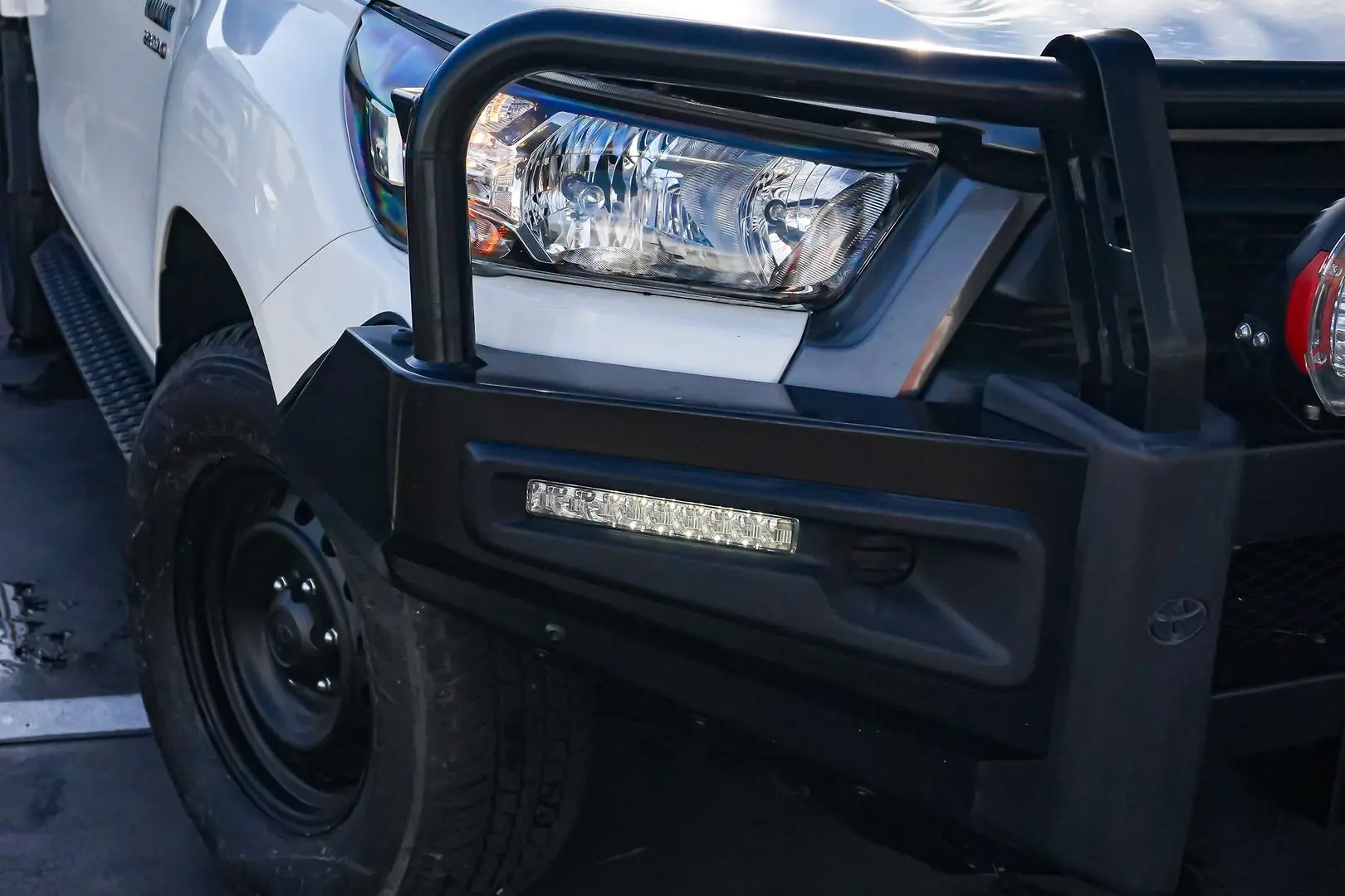 2021 Toyota Hilux Gallery Image 11