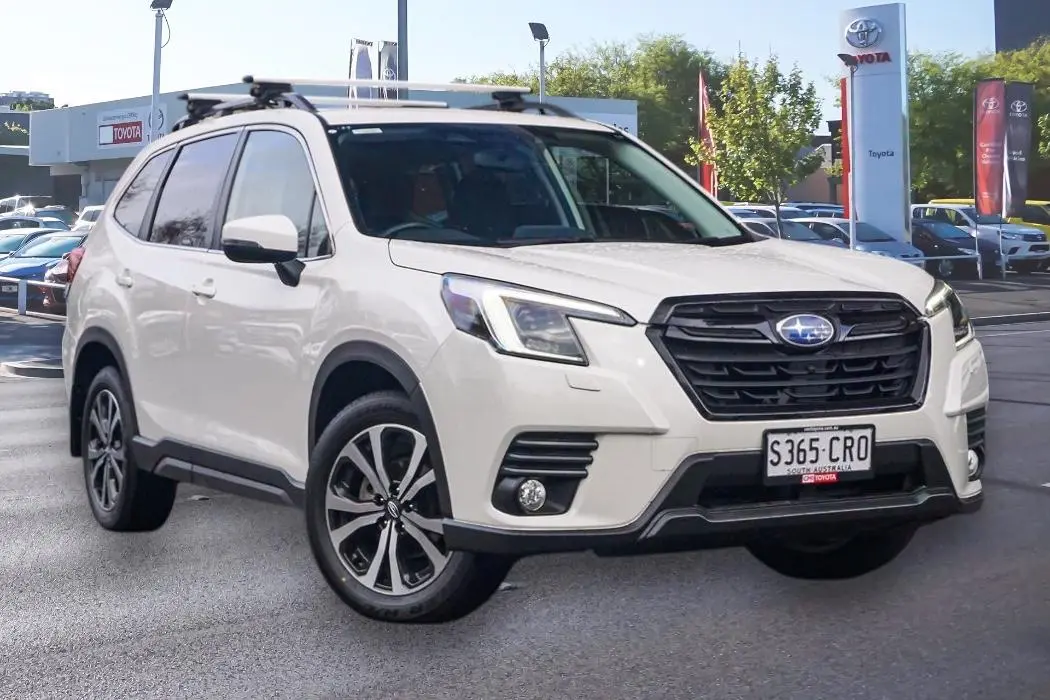 2022 Subaru Forester Gallery Image 1