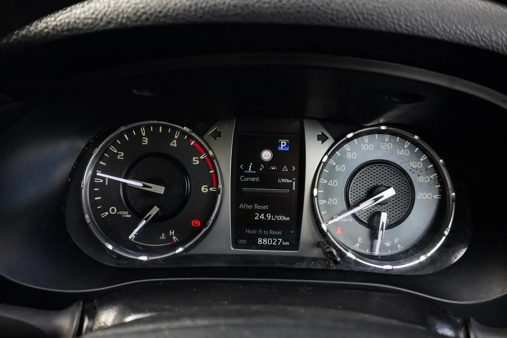 2022 Toyota Hilux Gallery Image 16