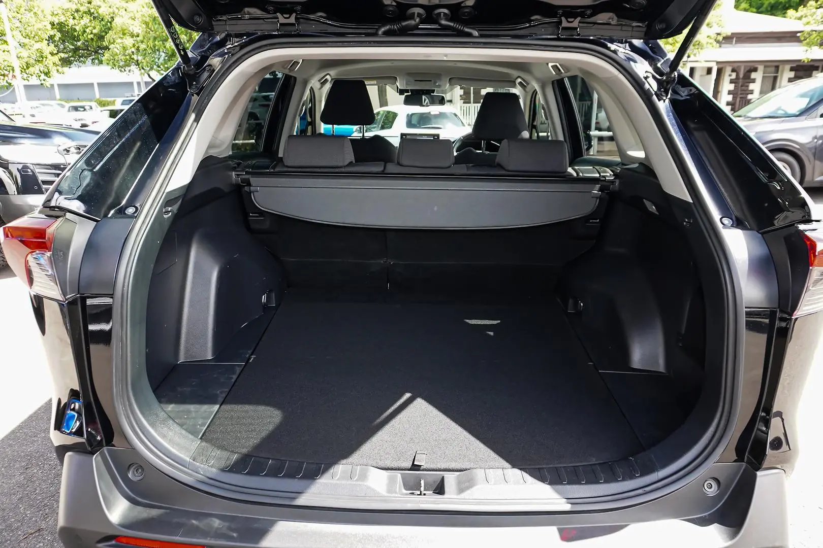 2021 Toyota RAV4 Gallery Image 10