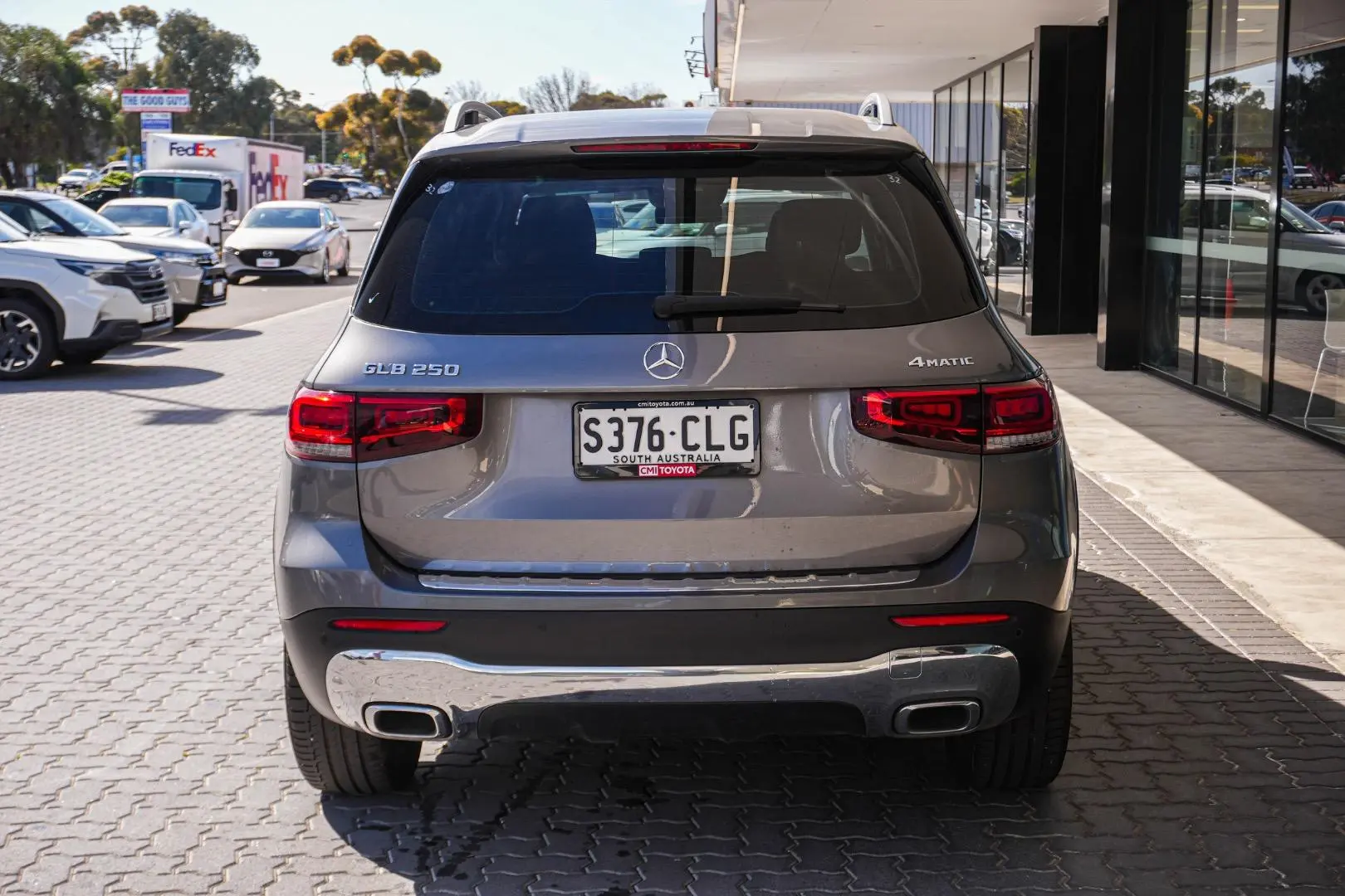 2021 Mercedes-Benz GLB-Class Gallery Image 6