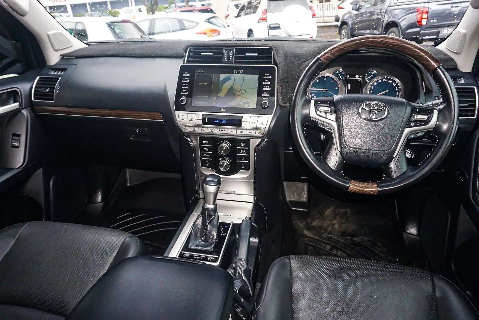 2021 Toyota Landcruiser Prado Gallery Image 9