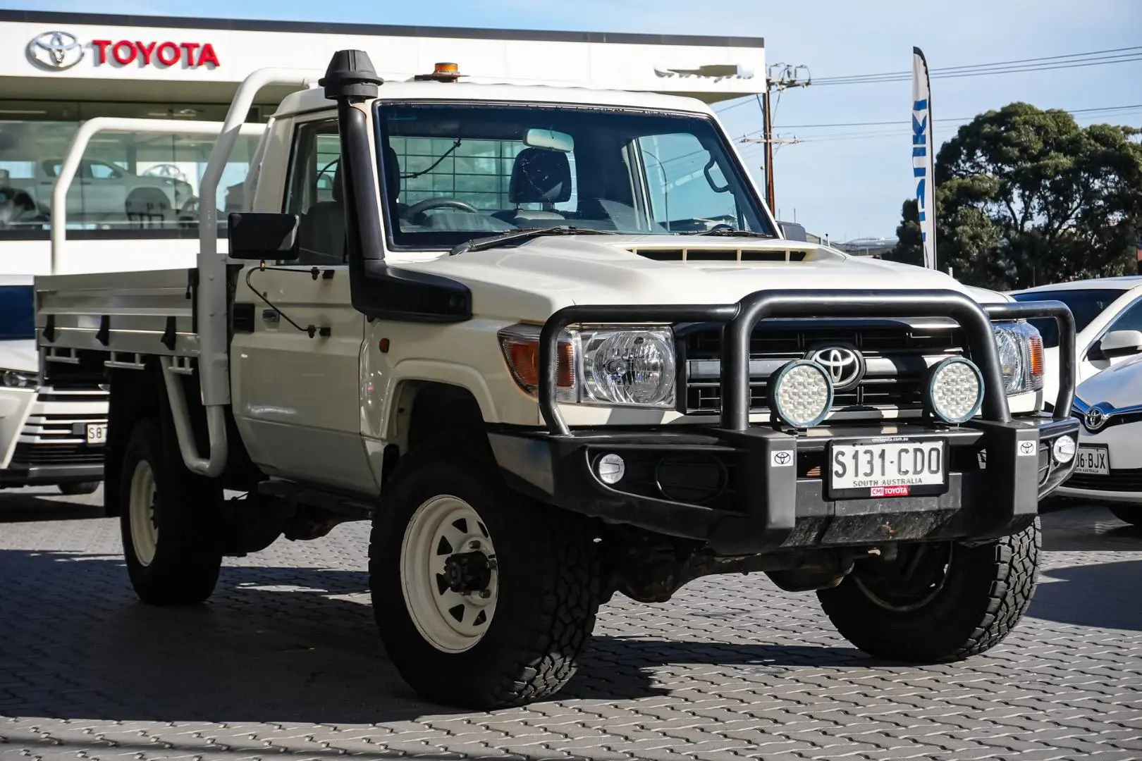 2019 Toyota Landcruiser Gallery Image 2