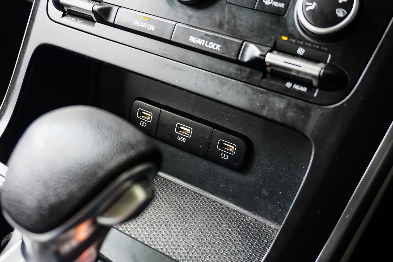2022 Kia Carnival Gallery Image 23