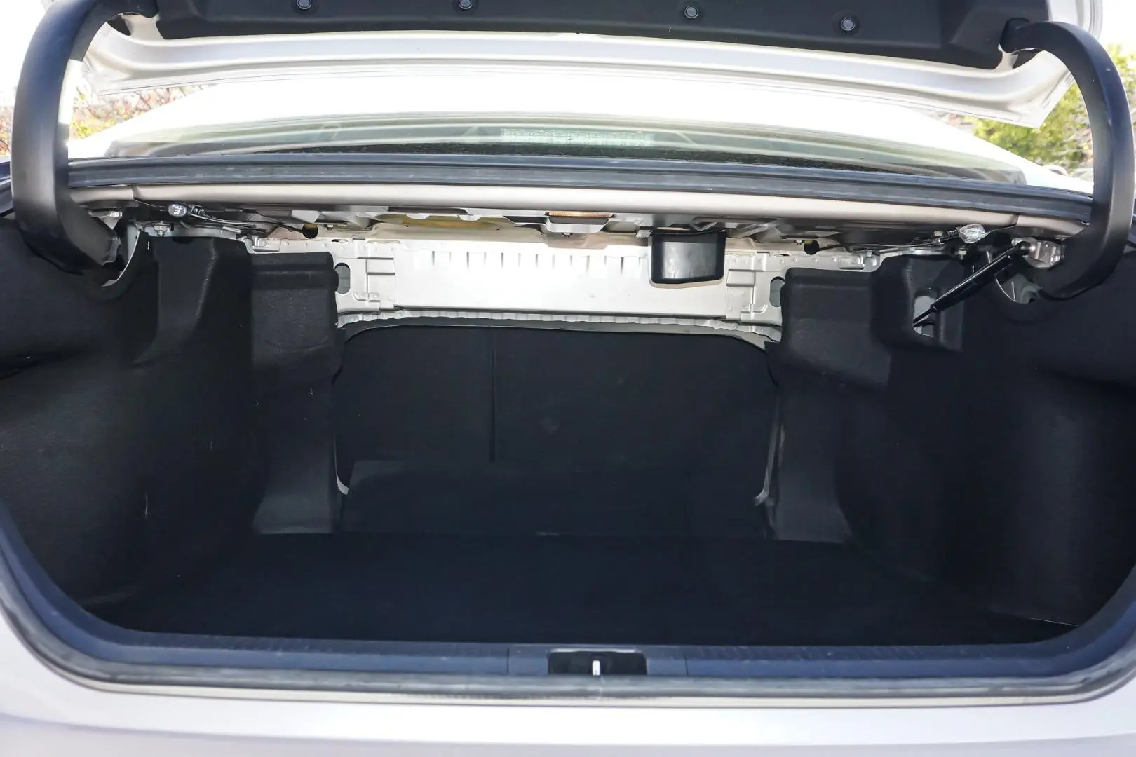 2018 Toyota Camry Gallery Image 9