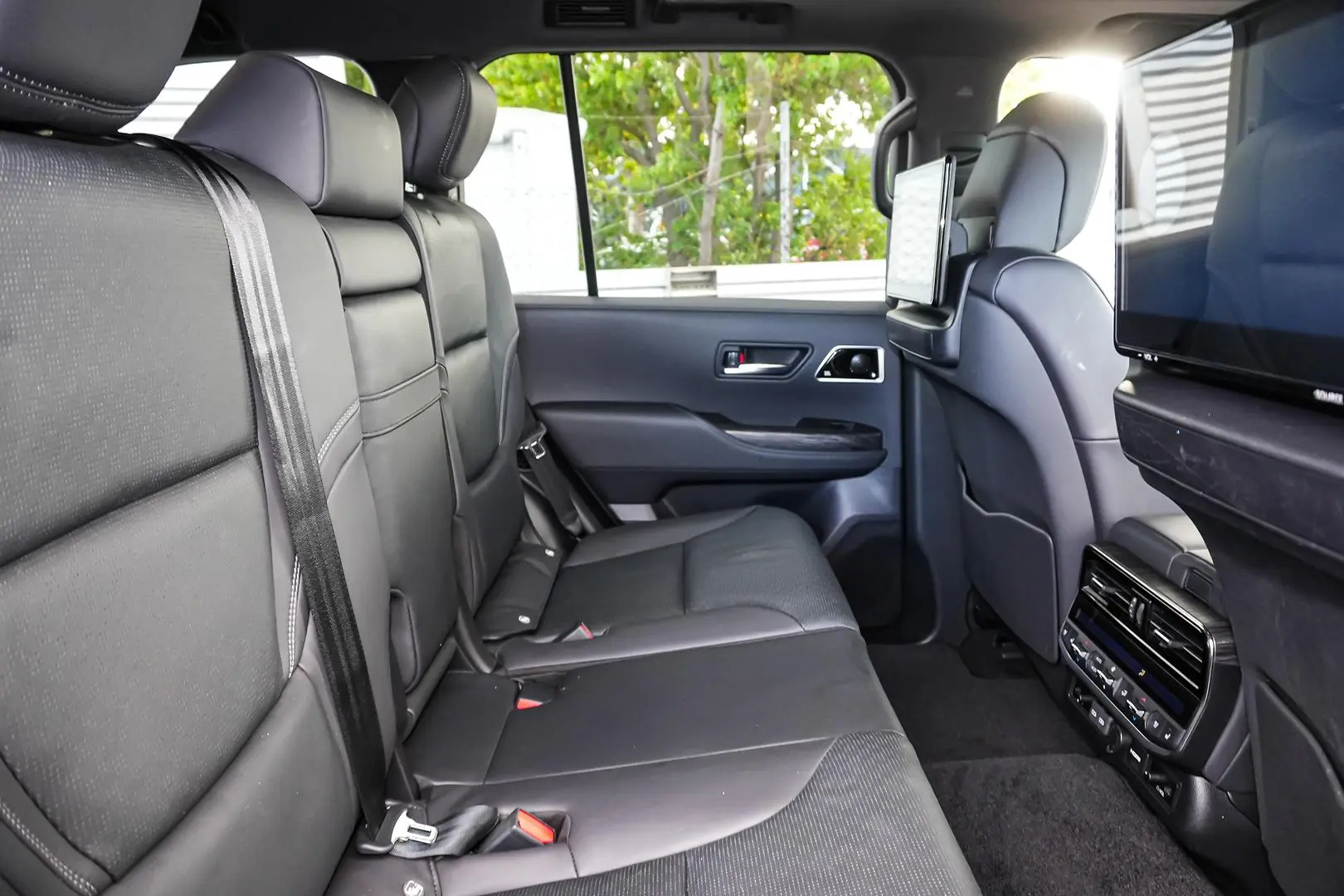 2024 Toyota Landcruiser Gallery Image 9