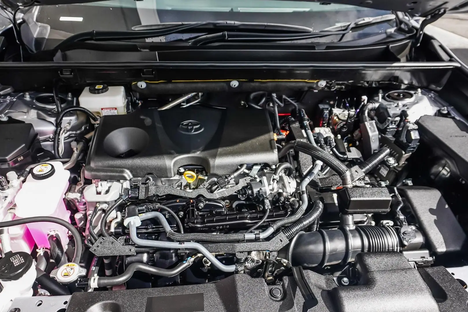 2022 Toyota RAV4 Gallery Image 26