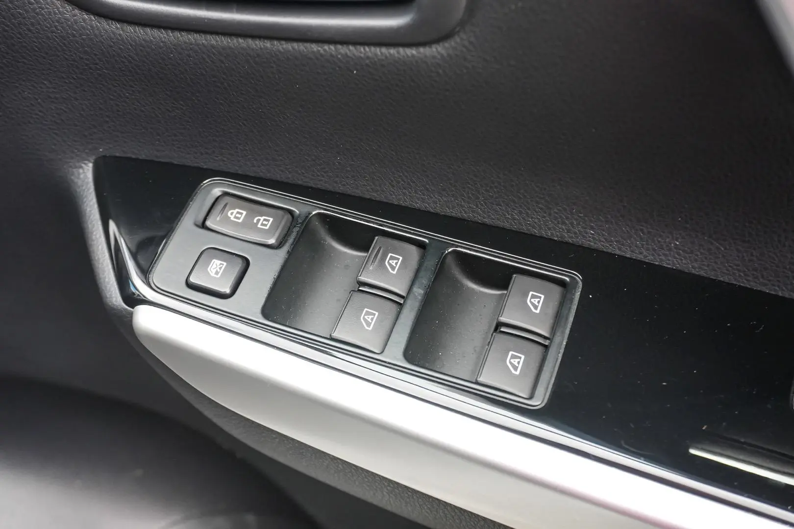 2023 Mitsubishi Pajero Sport Gallery Image 19