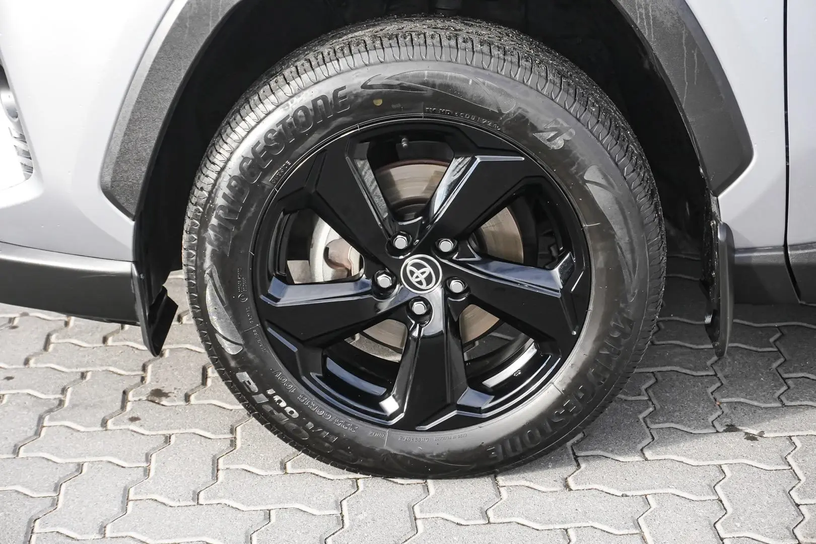 2021 Toyota RAV4 Gallery Image 13