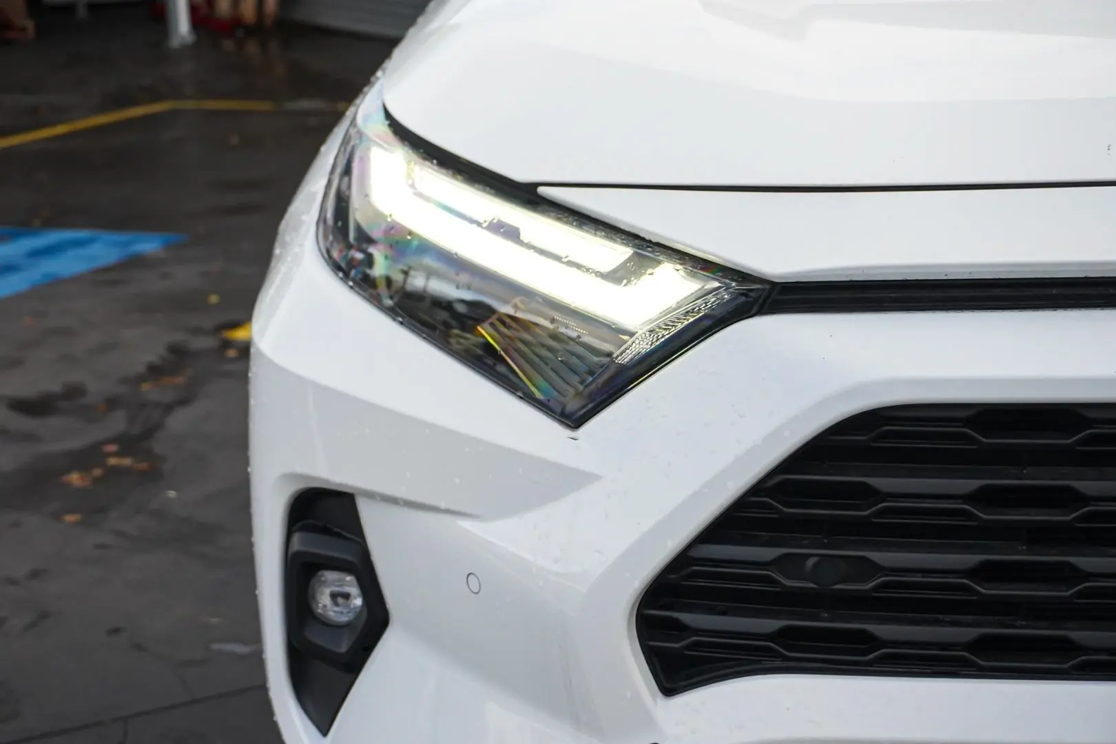 2024 Toyota RAV4 Gallery Image 13