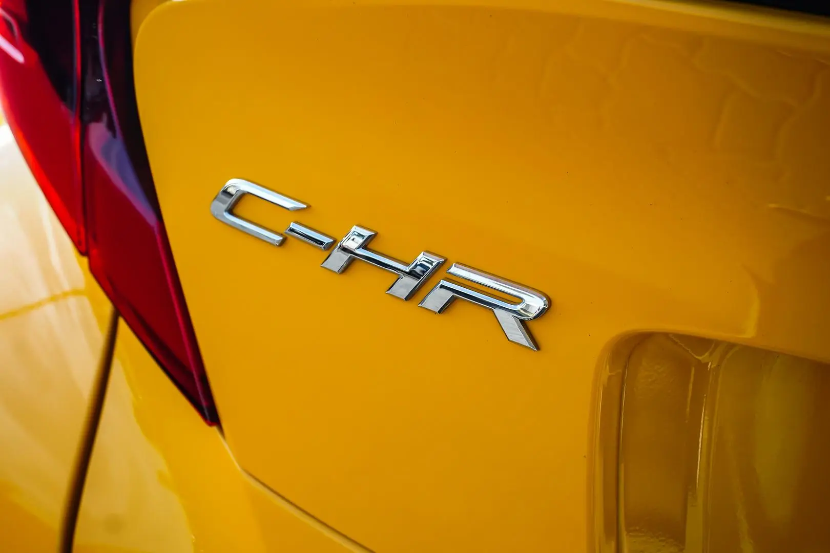 2023 Toyota C-HR Gallery Image 15