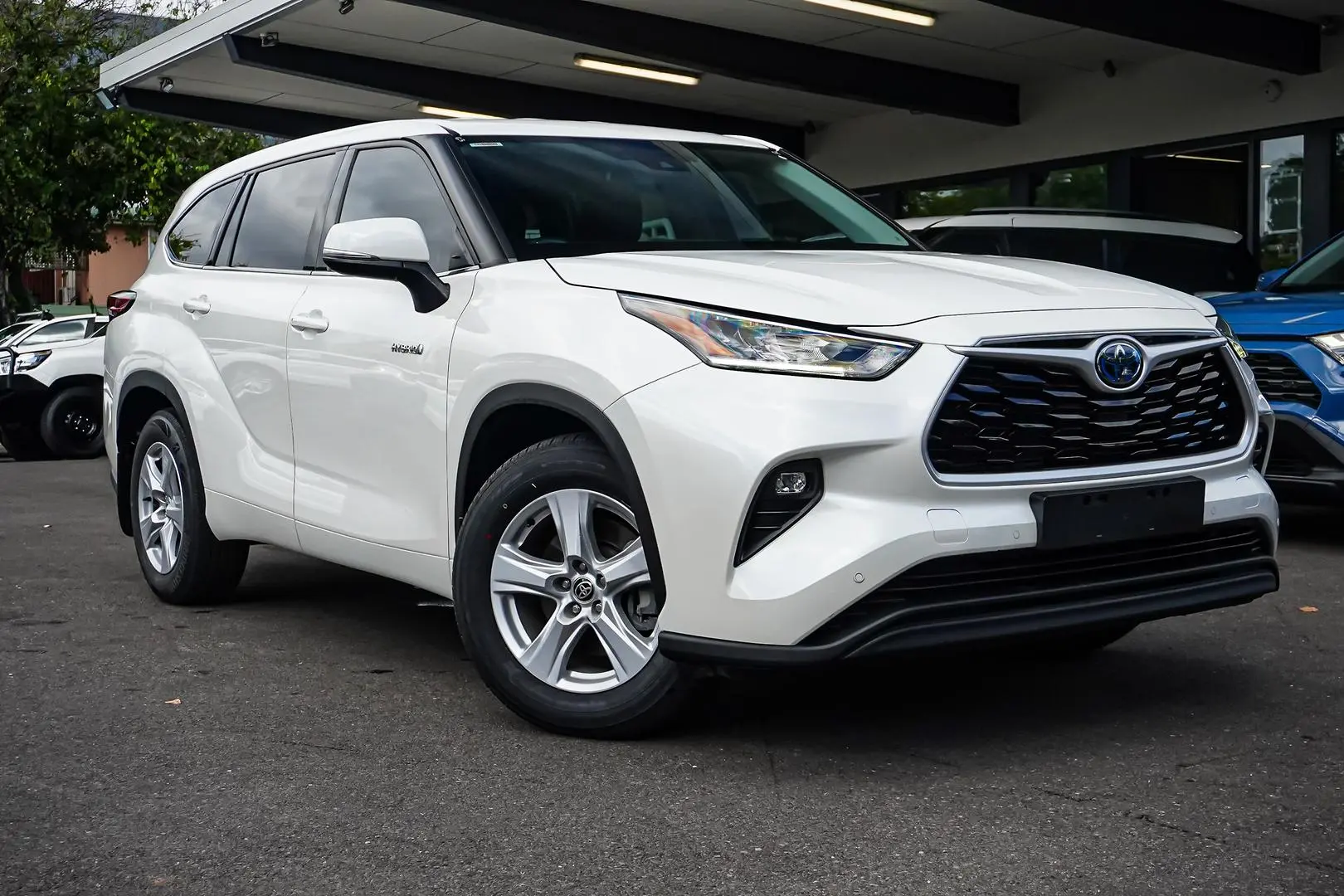 2021 Toyota Kluger Gallery Image 2