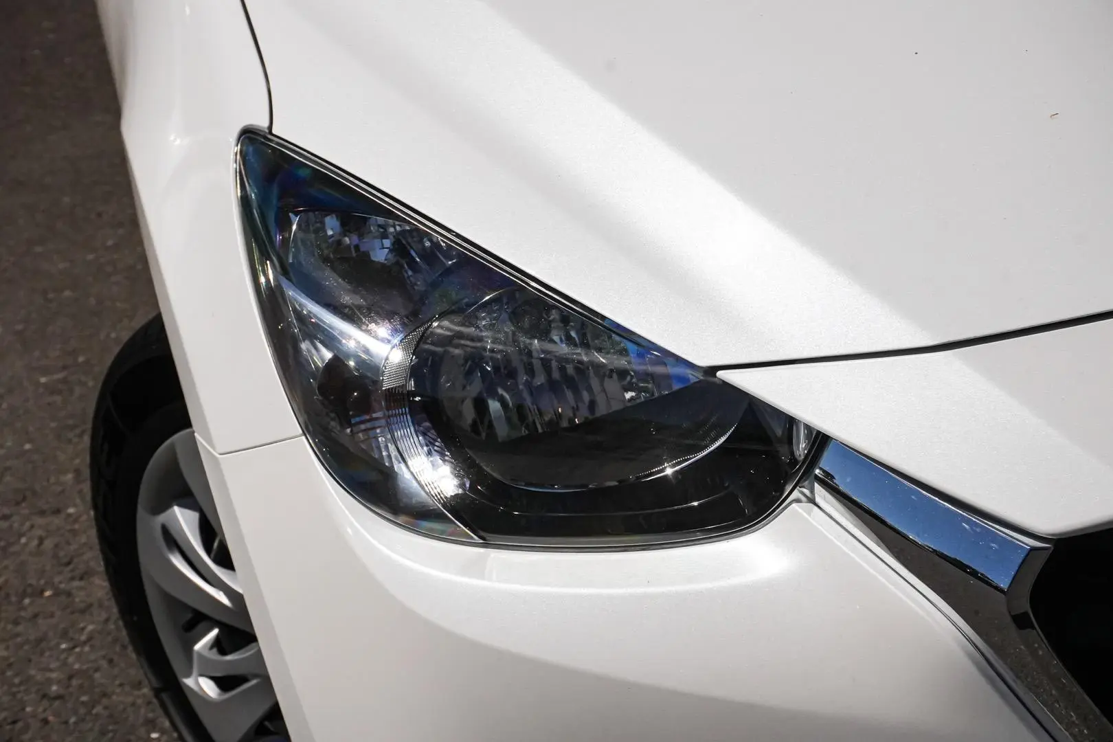 2014 Mazda 2 Gallery Image 12