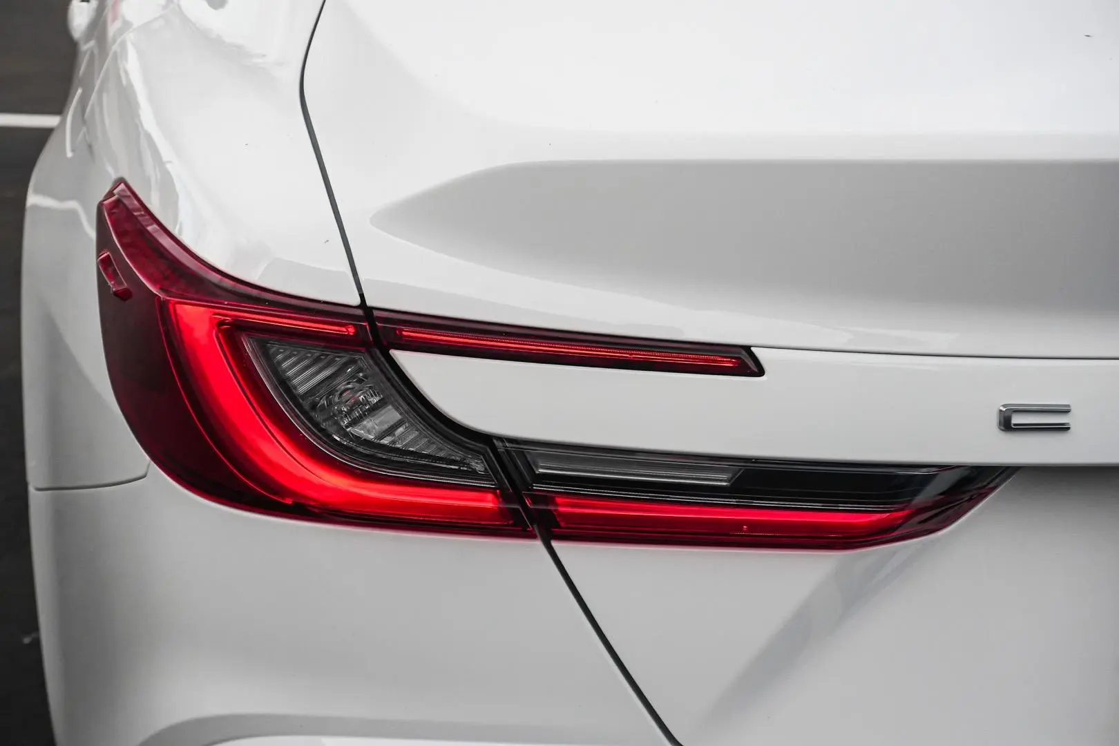 2025 Toyota Camry Gallery Image 13