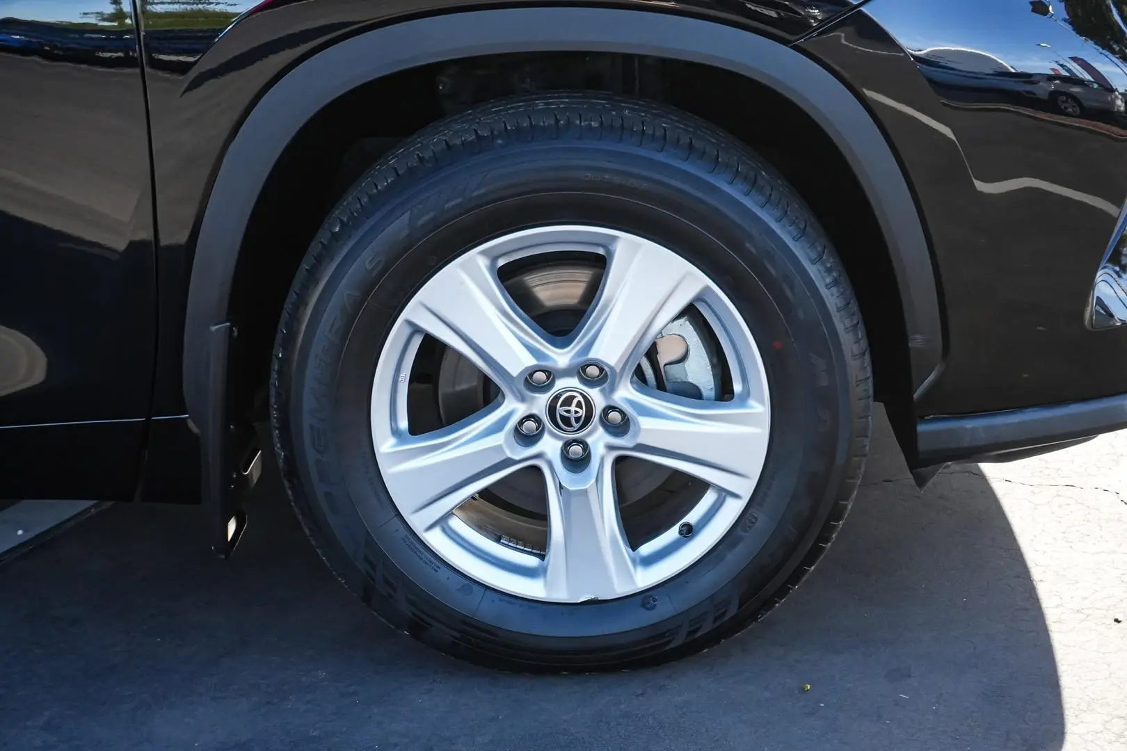 2023 Toyota Kluger Gallery Image 23