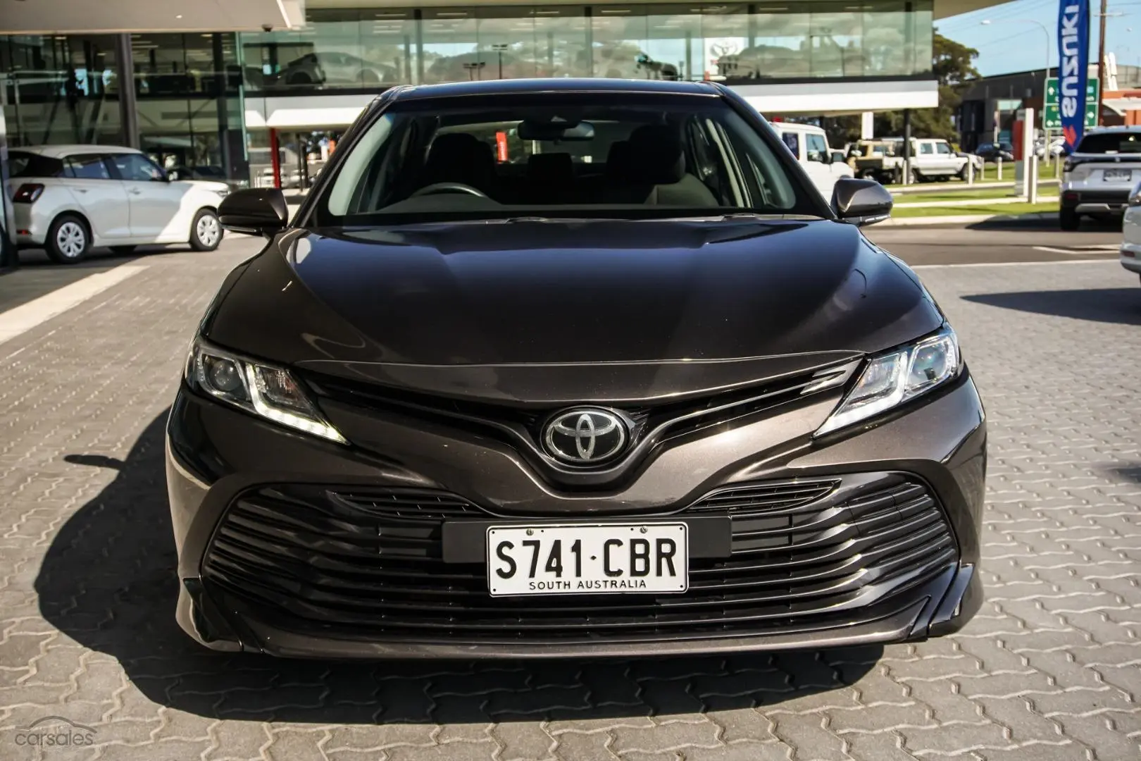 2019 Toyota Camry Image 4