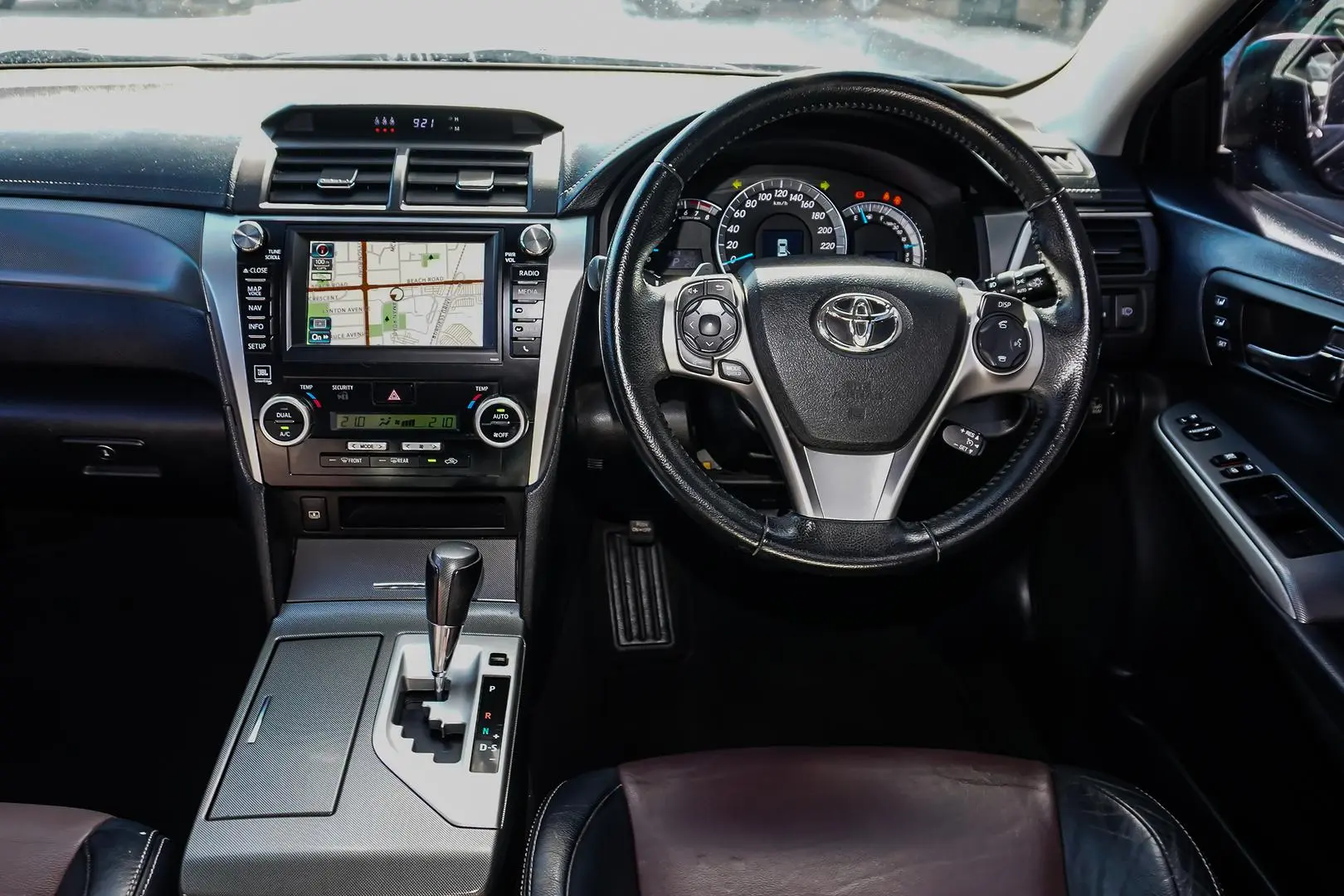 2012 Toyota Aurion Gallery Image 9