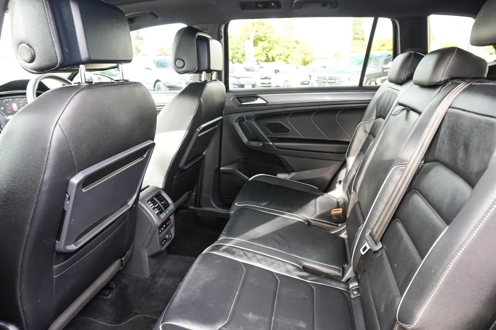 2019 Volkswagen Tiguan Gallery Image 8