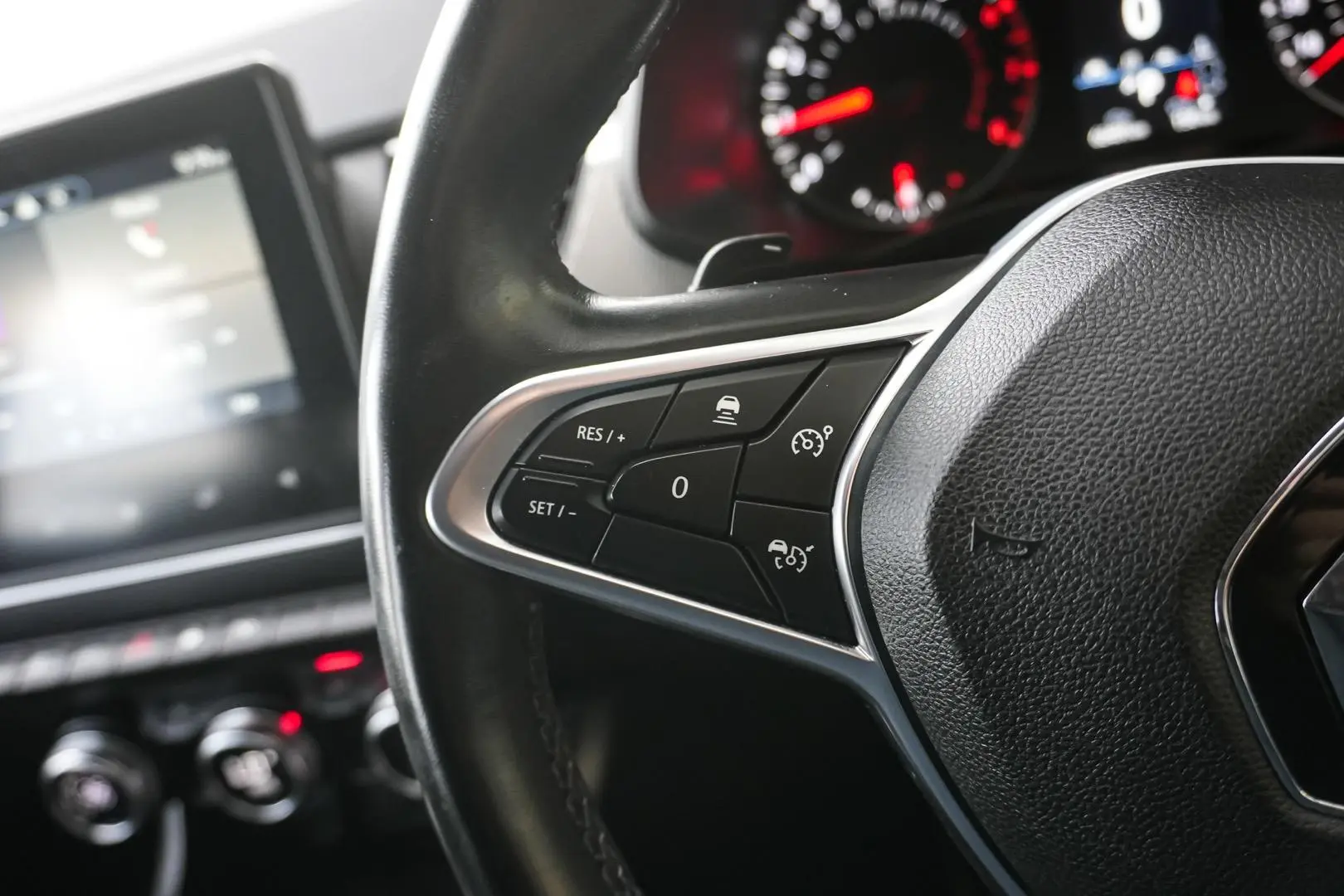 2023 Renault Arkana Gallery Image 19