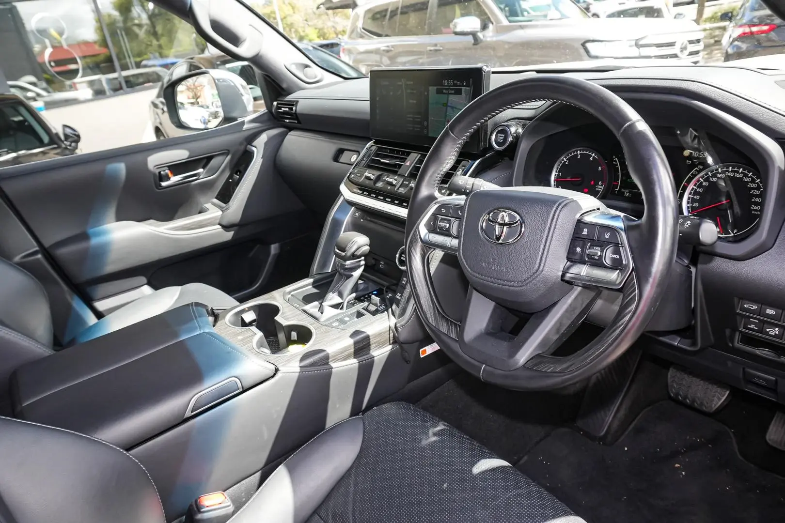2023 Toyota Landcruiser Gallery Image 7