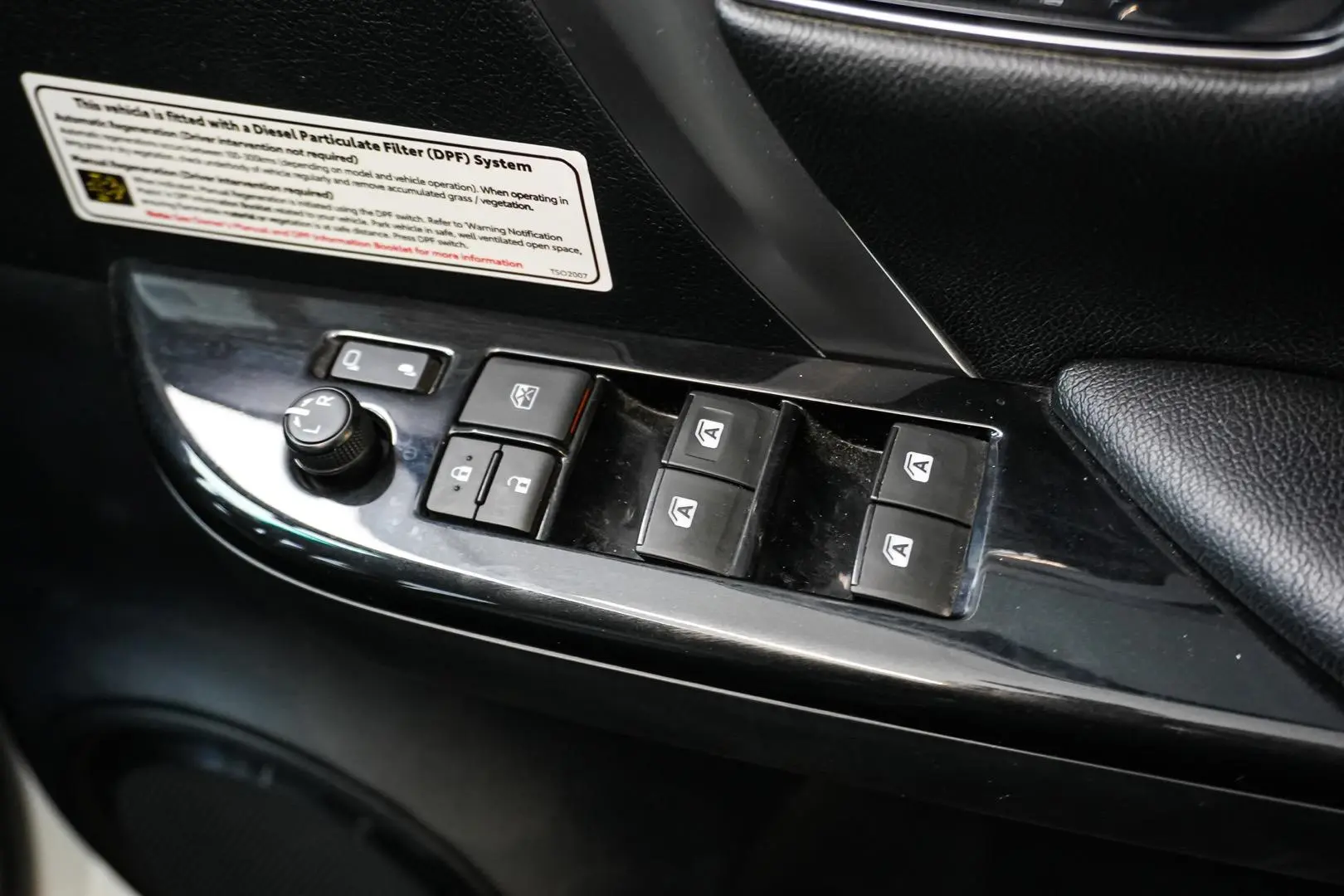 2021 Toyota Fortuner Gallery Image 18