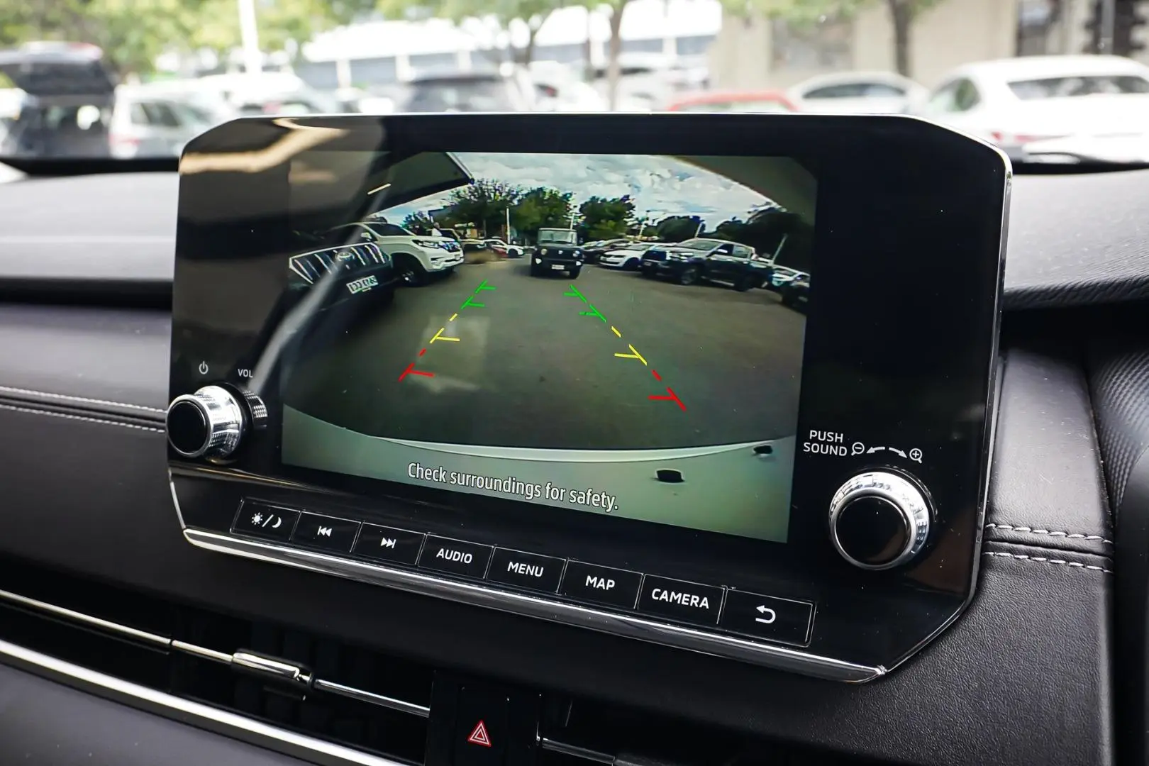 2024 Mitsubishi Outlander Gallery Image 24