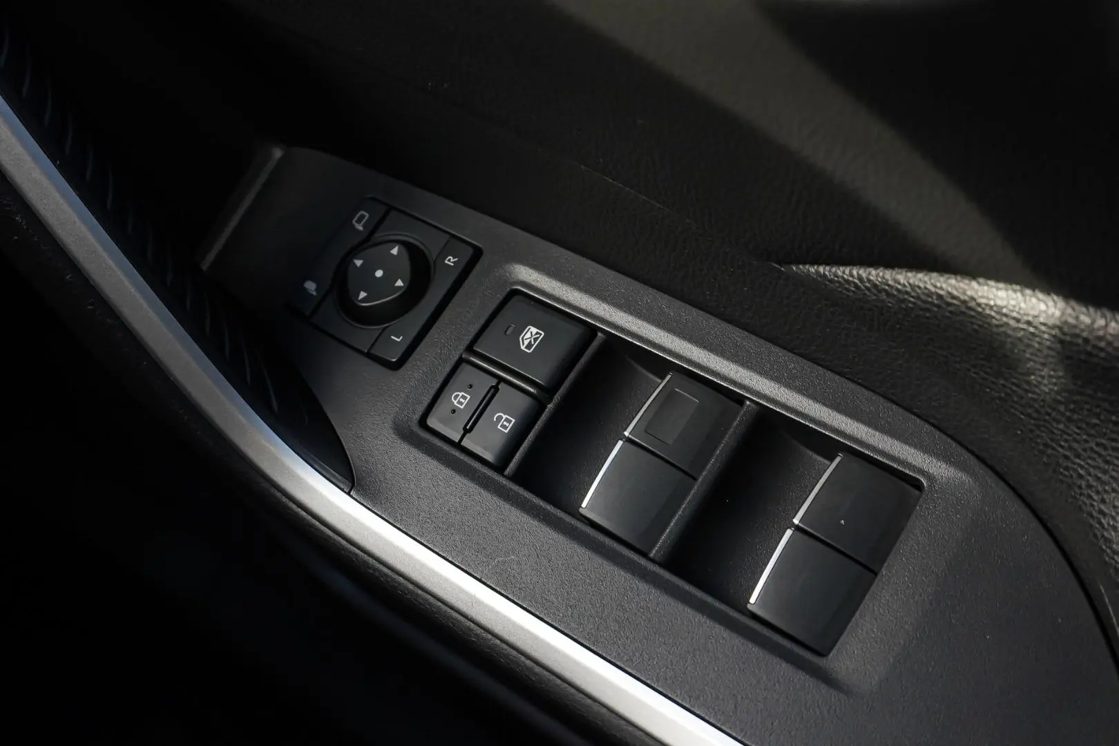 2024 Toyota RAV4 Gallery Image 20
