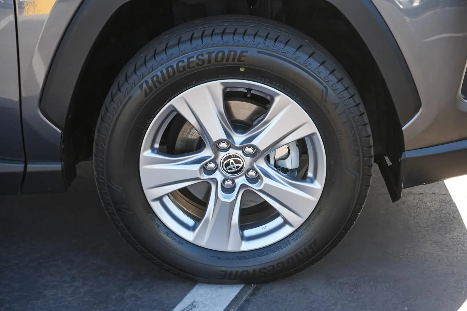 2022 Toyota RAV4 Gallery Image 11